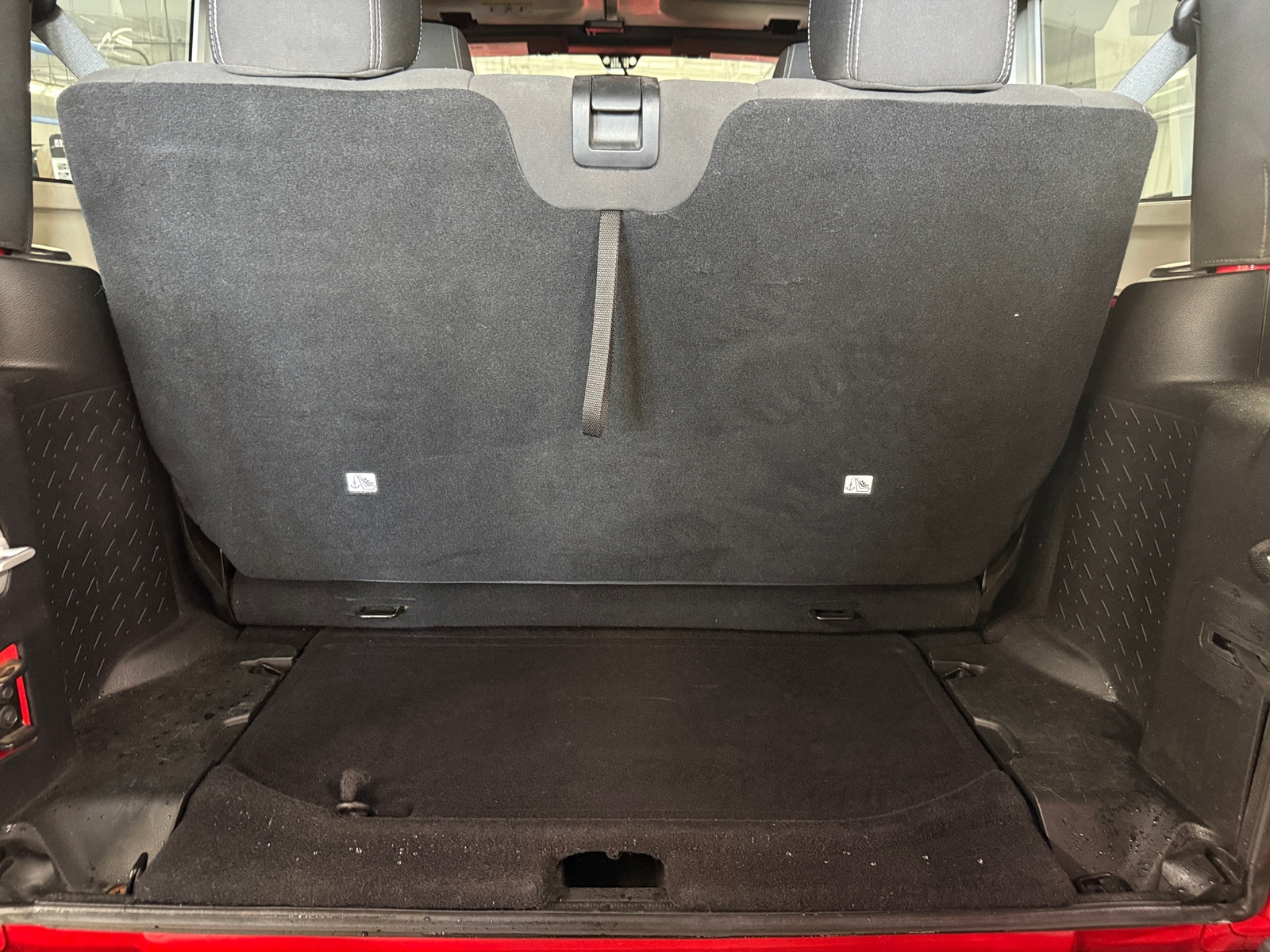 Thumbnail: 2015 Jeep Wrangler - 7