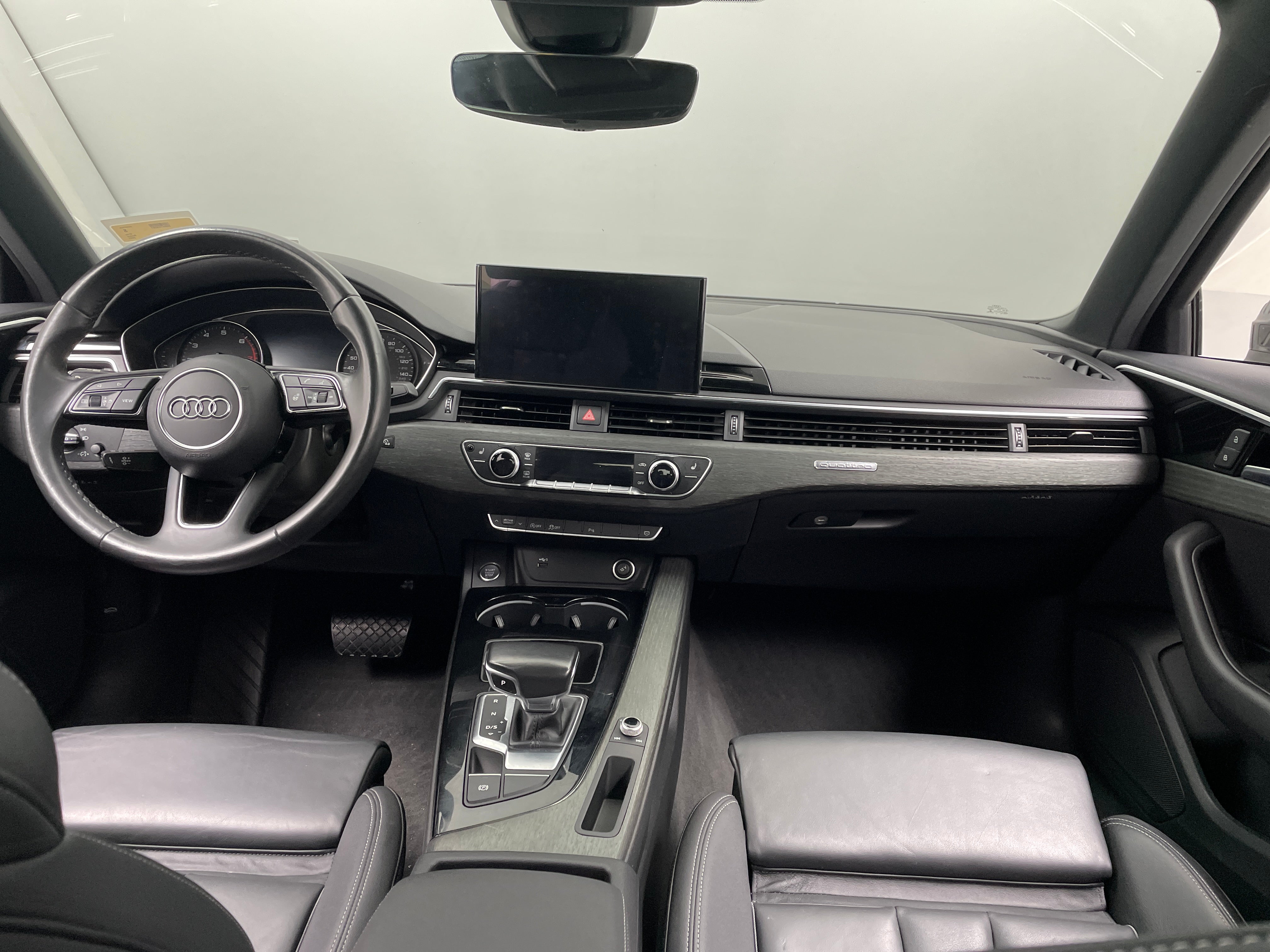 2022 Audi A4 Premium - Photo 5
