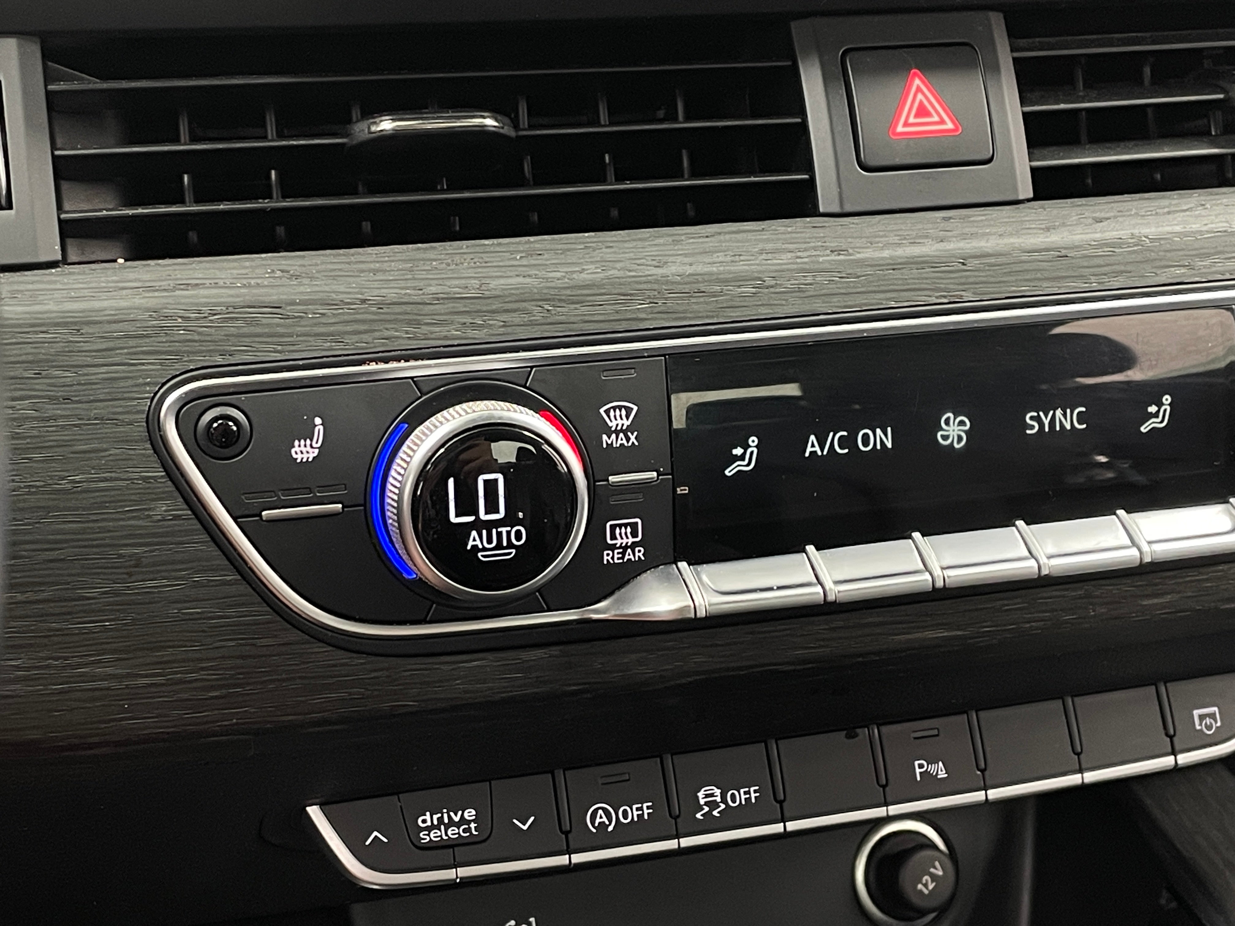 2022 Audi A4 Premium - Photo 14