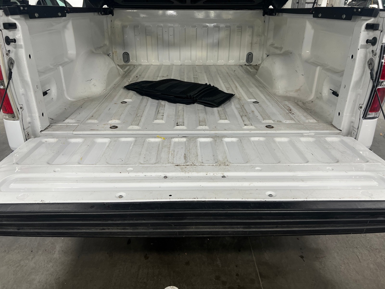 Thumbnail: 2012 Ford Econoline - 6