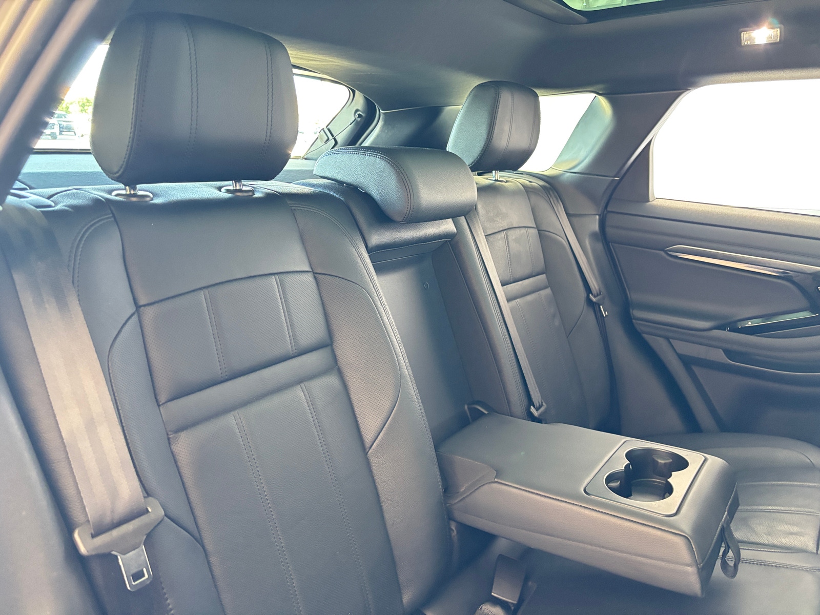 Thumbnail: 2021 Land Rover Range Rover Evoque - 5