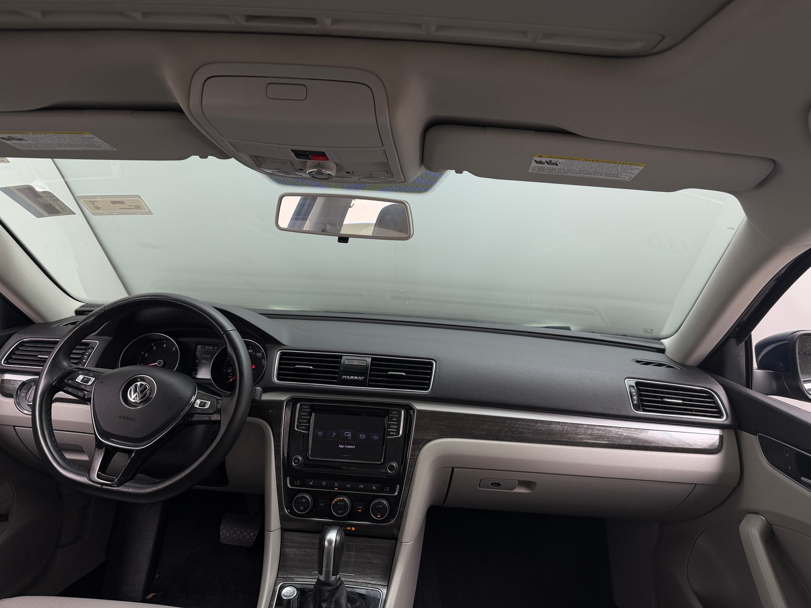 Thumbnail: 2018 Volkswagen Passat - 2