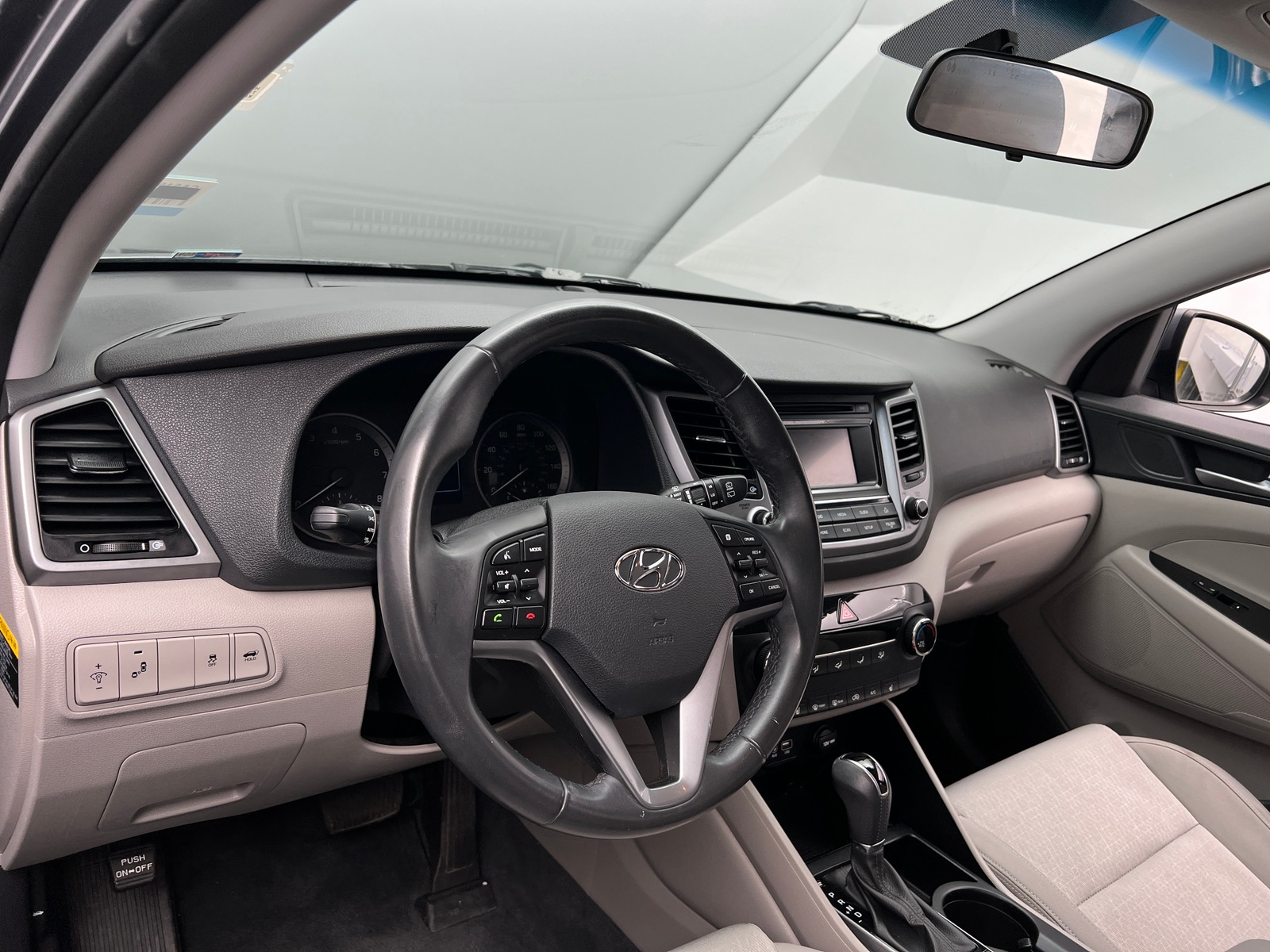 Thumbnail: 2016 Hyundai Tucson - 3