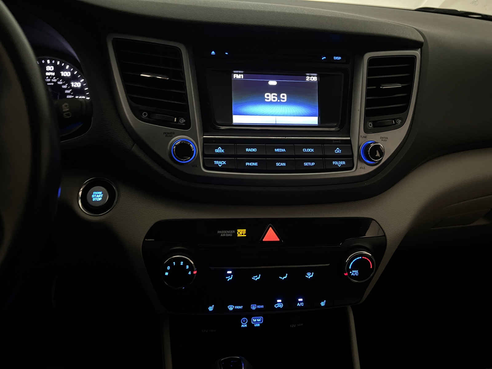 Thumbnail: 2016 Hyundai Tucson - 4