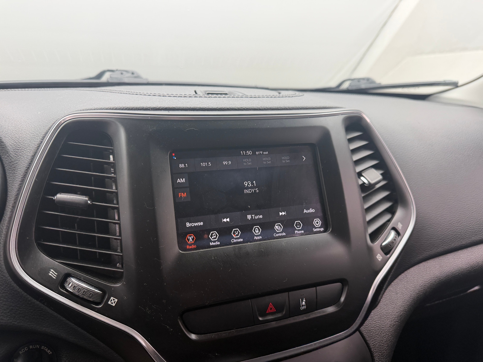 Thumbnail: 2021 Jeep Cherokee - 4