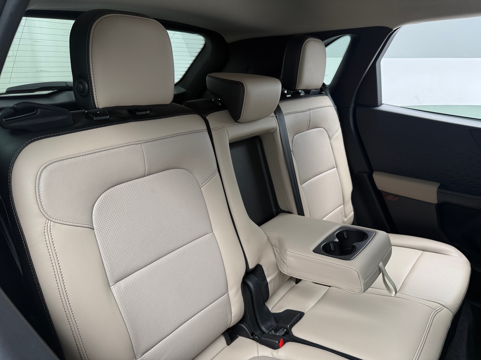 Thumbnail: 2020 Ford Escape - 5