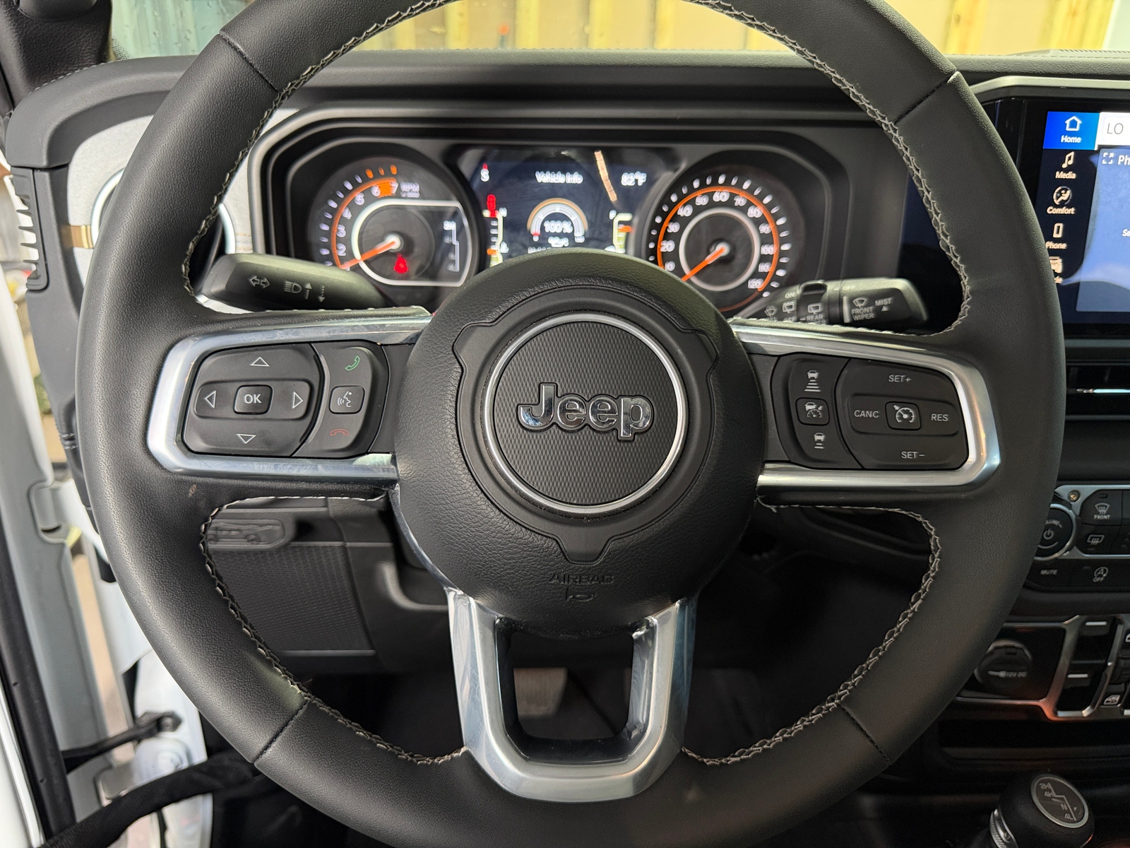 Thumbnail: 2025 Jeep Wrangler - 5
