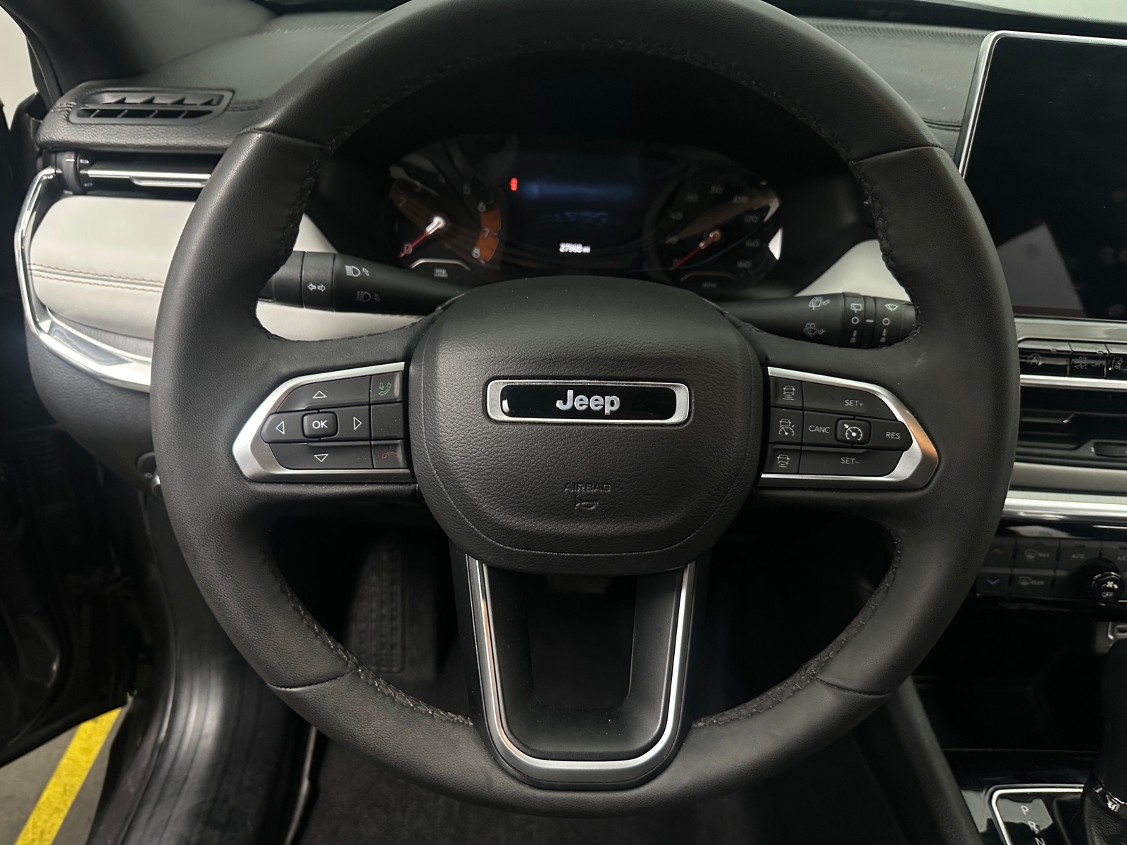 Thumbnail: 2023 Jeep Compass - 4