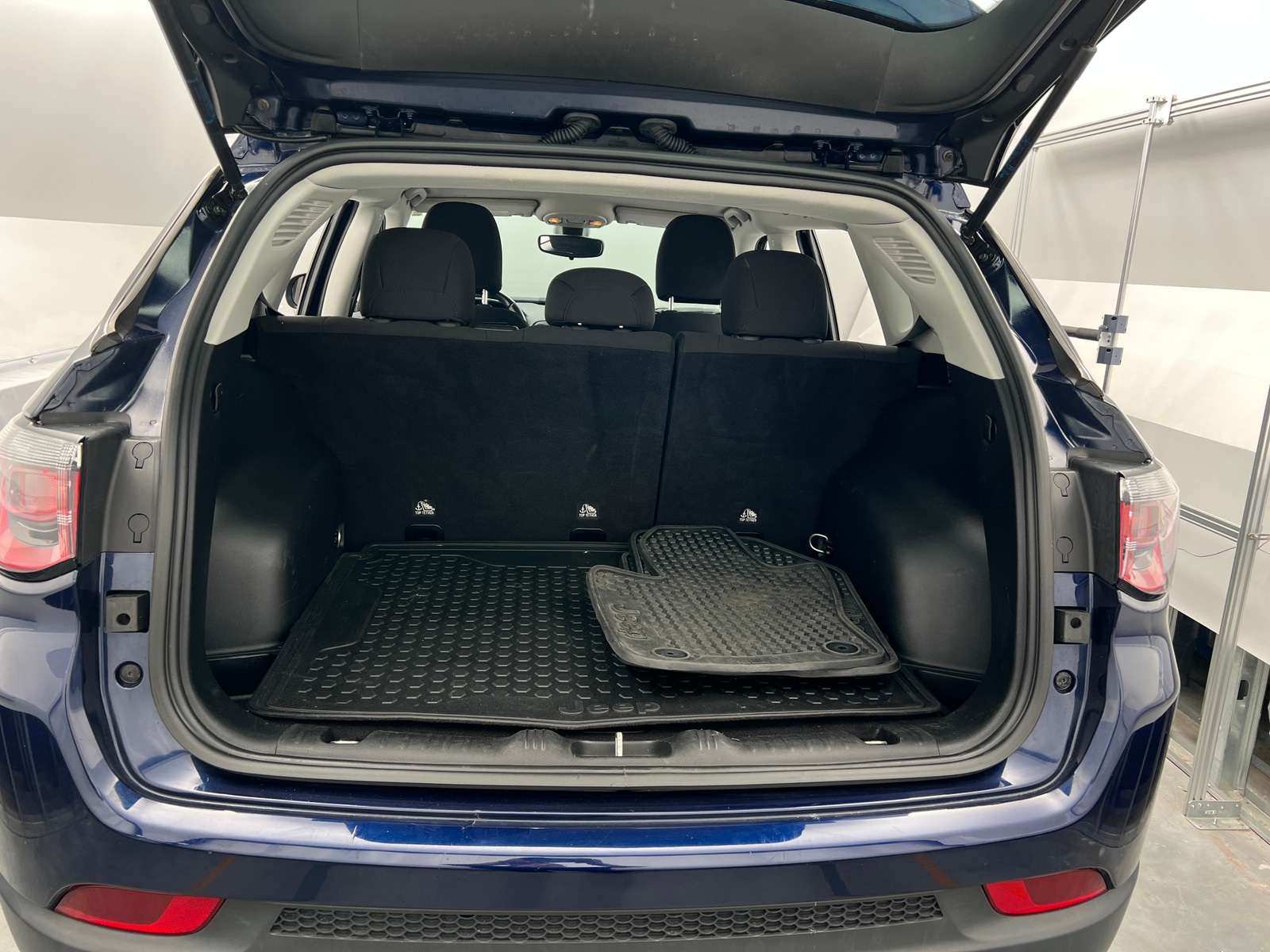 Thumbnail: 2021 Jeep Compass - 7