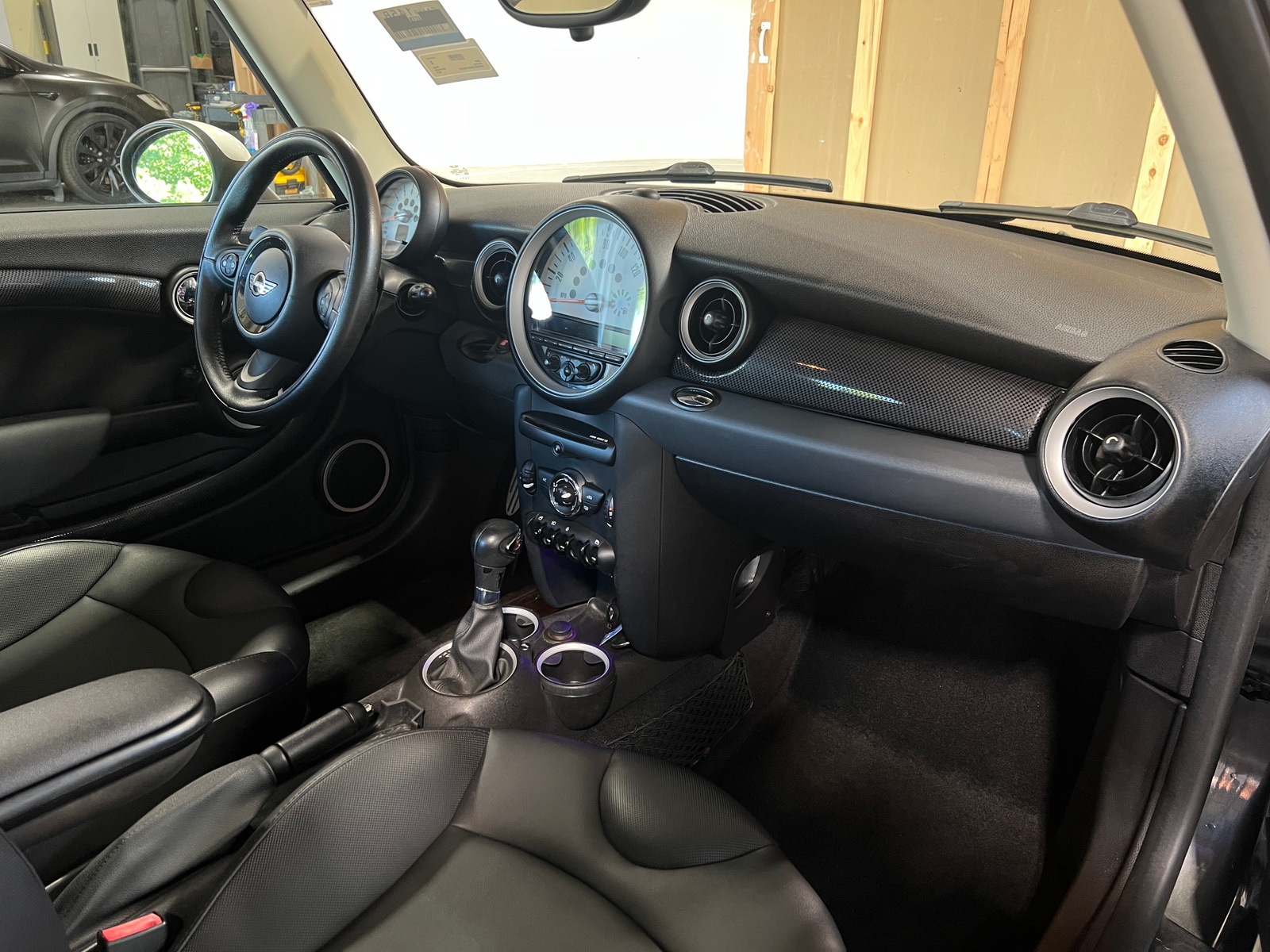 Thumbnail: 2012 MINI Cooper Hardtop - 3