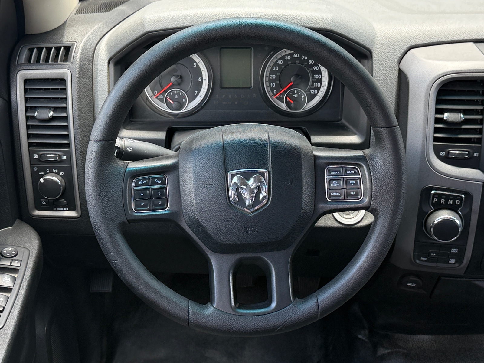 Thumbnail: 2019 RAM 1500 Classic - 5