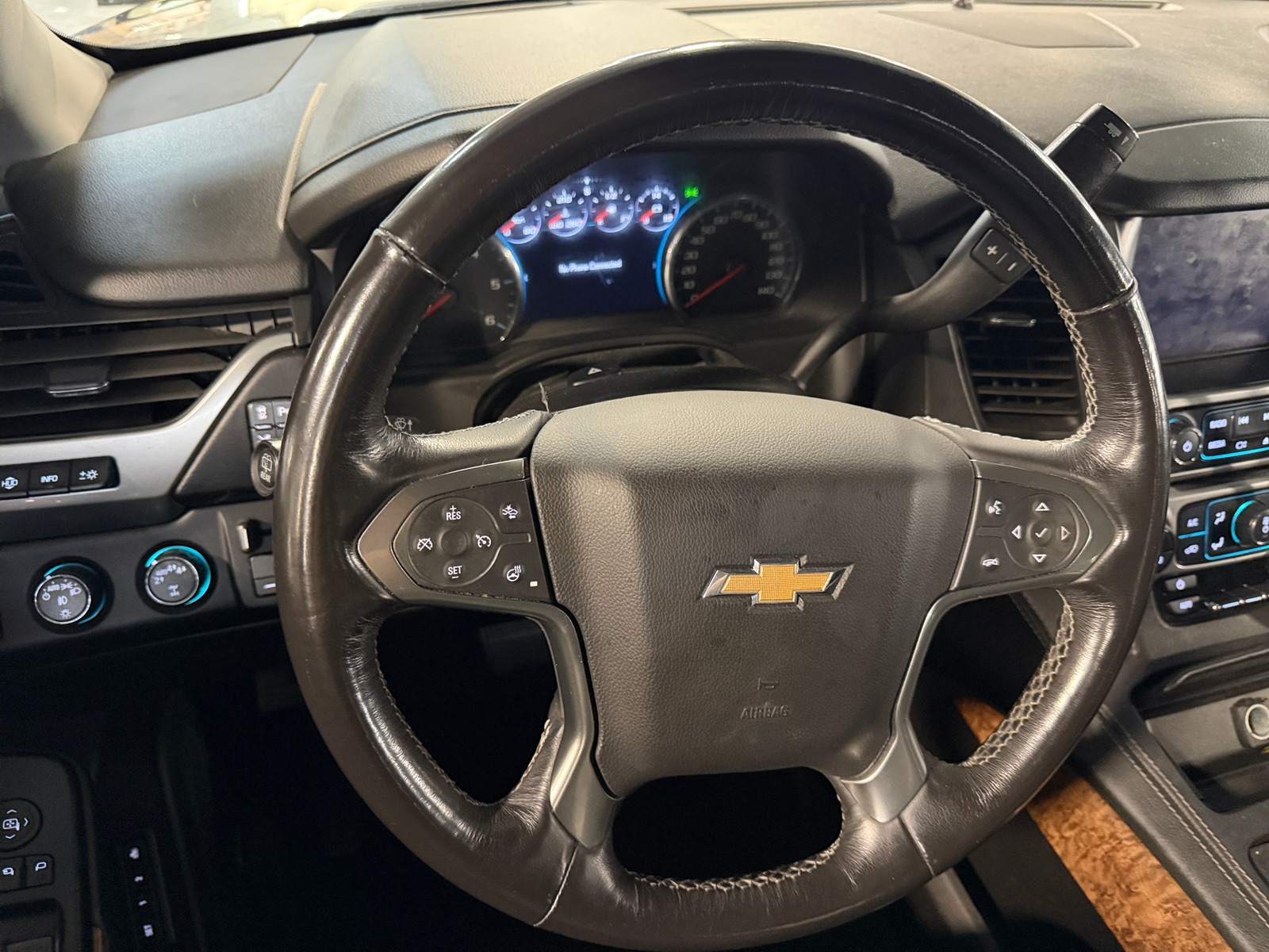 Thumbnail: 2018 Chevrolet Suburban - 4