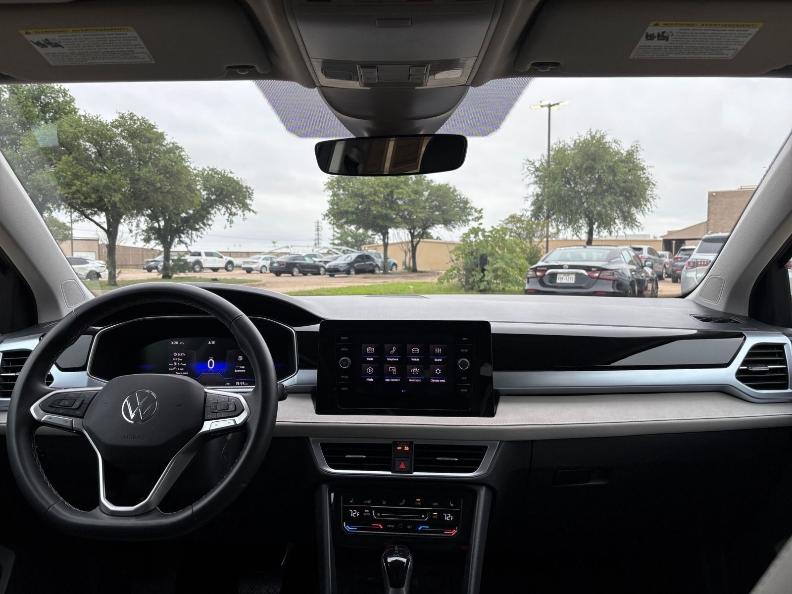 Thumbnail: 2025 Volkswagen Taos - 3