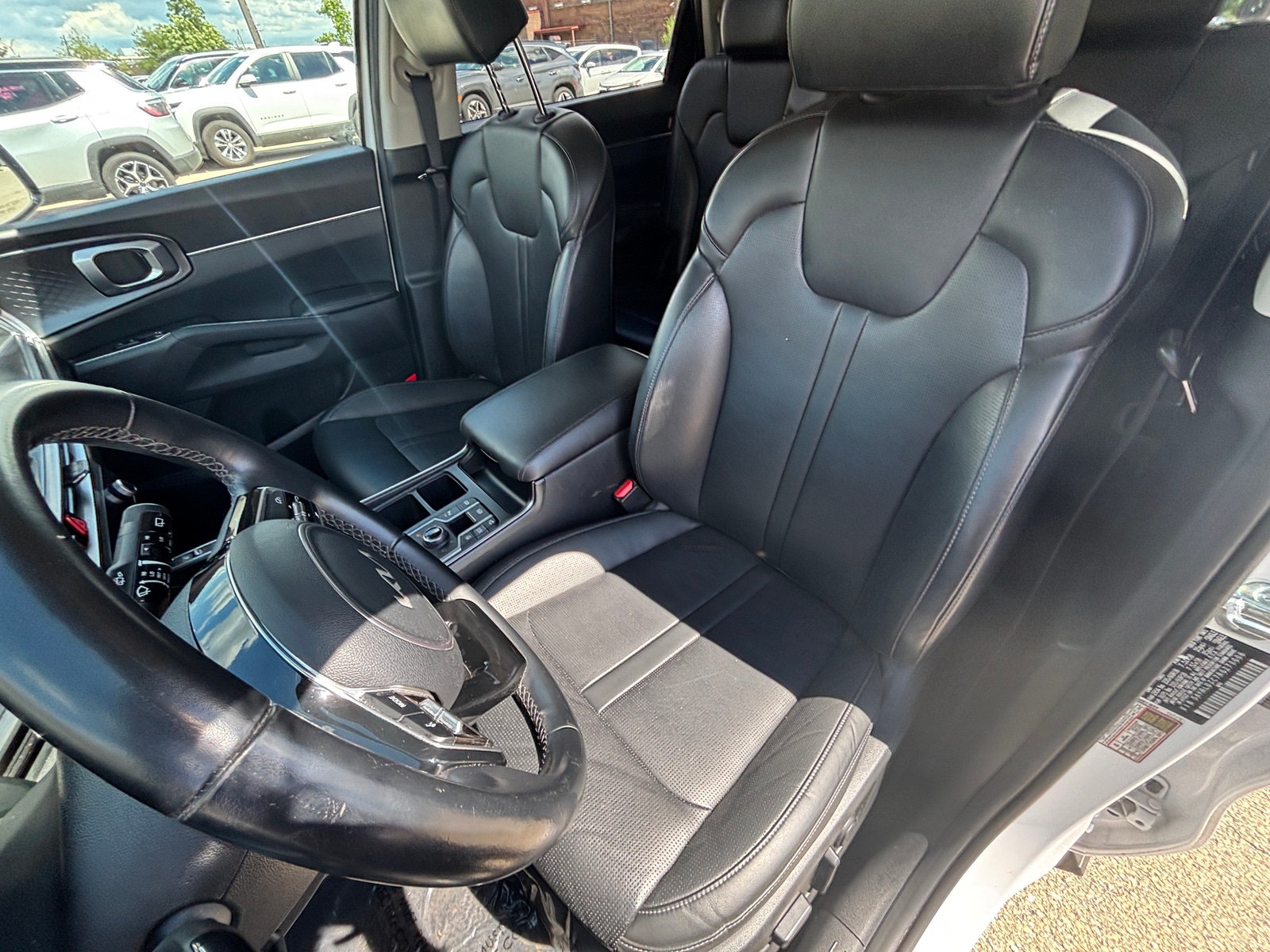 Thumbnail: 2024 Kia Sorento - 2