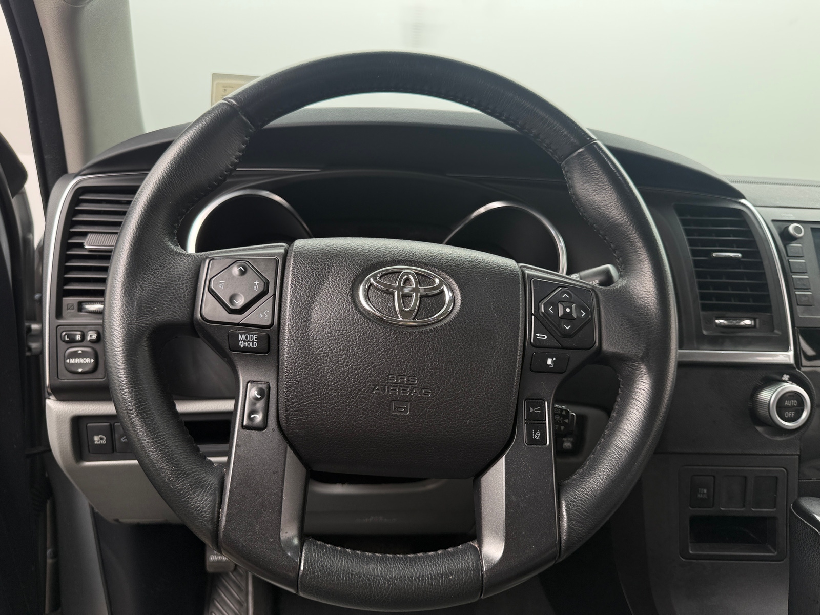 Thumbnail: 2021 Toyota Sequoia - 4