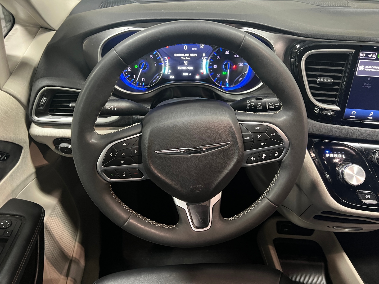 Thumbnail: 2024 Chrysler Pacifica - 4