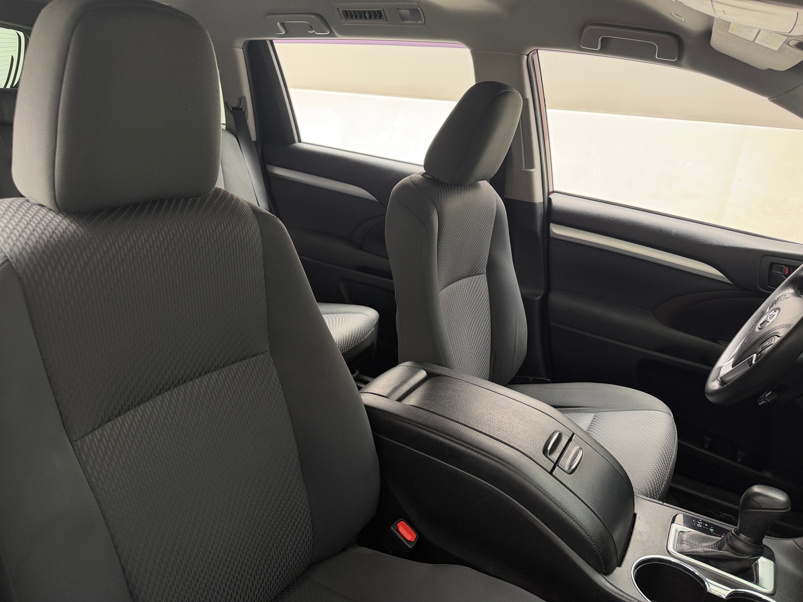 Thumbnail: 2019 Toyota Highlander - 2