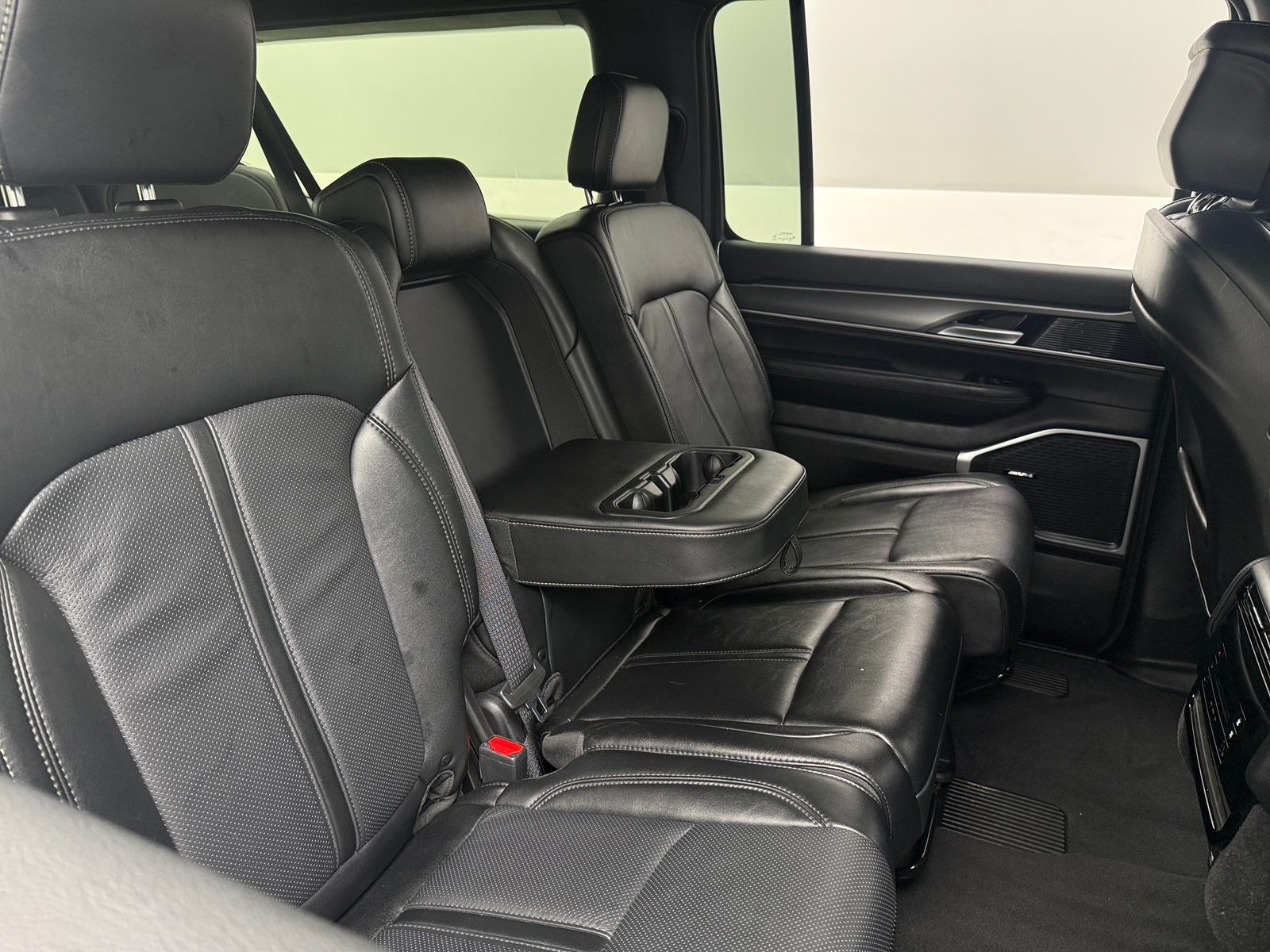 Thumbnail: 2025 Jeep Wagoneer - 5
