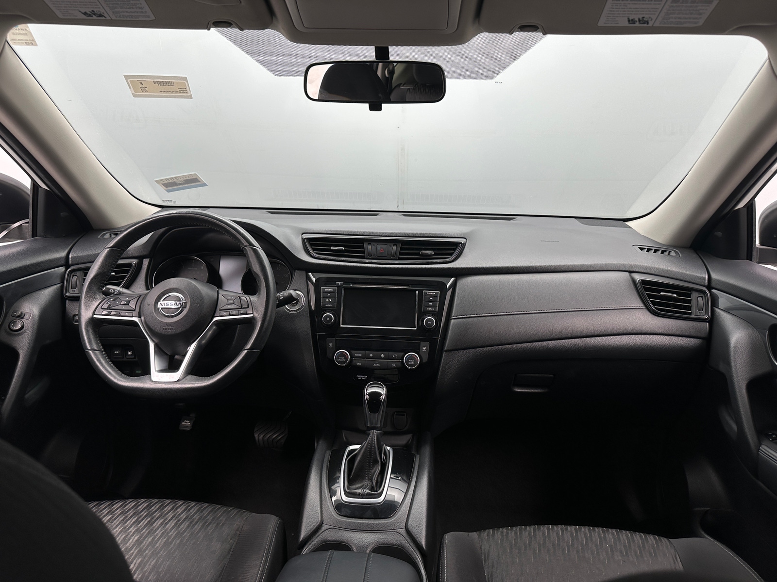 Thumbnail: 2018 Nissan Rogue - 3