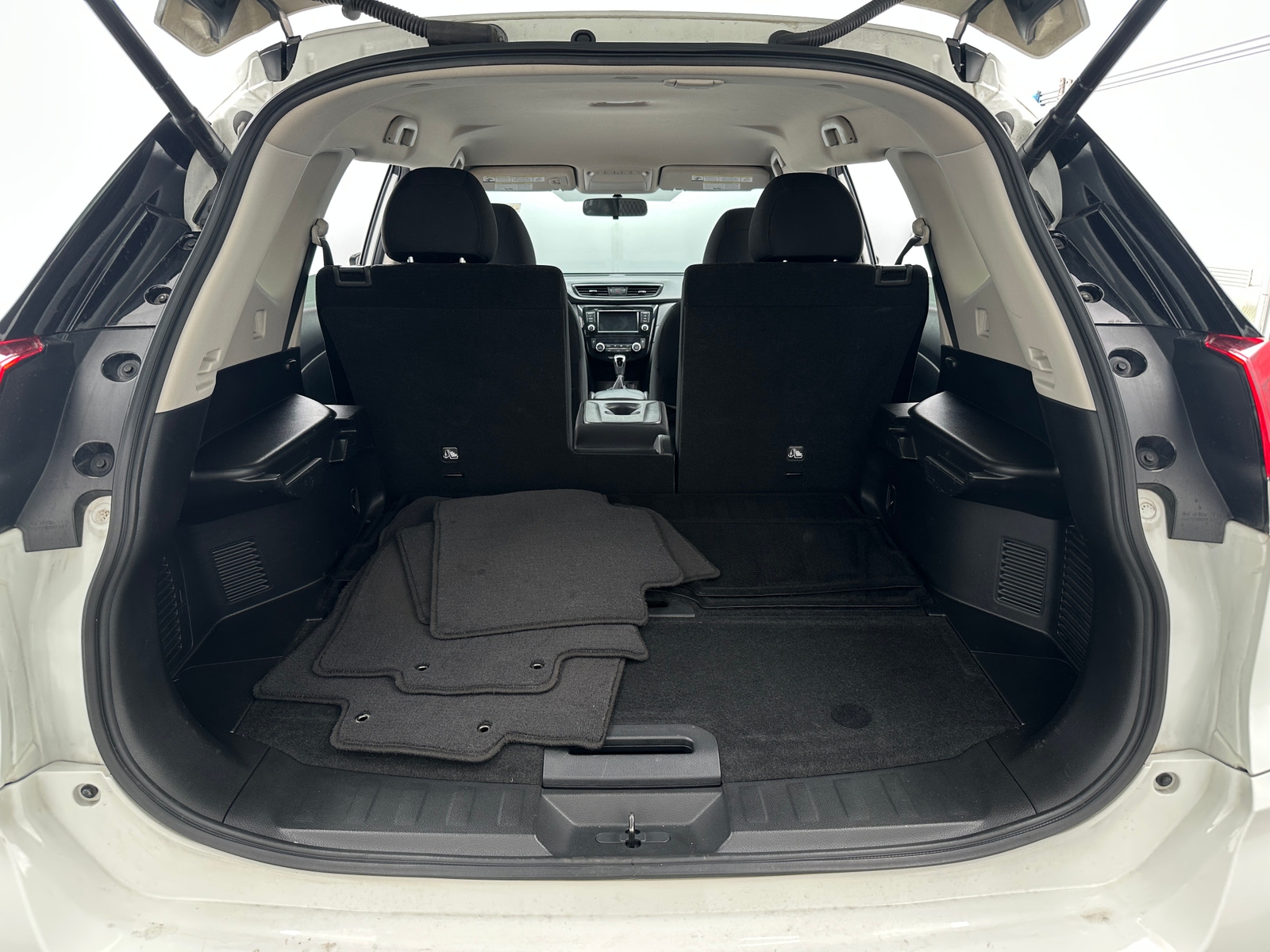 Thumbnail: 2018 Nissan Rogue - 7