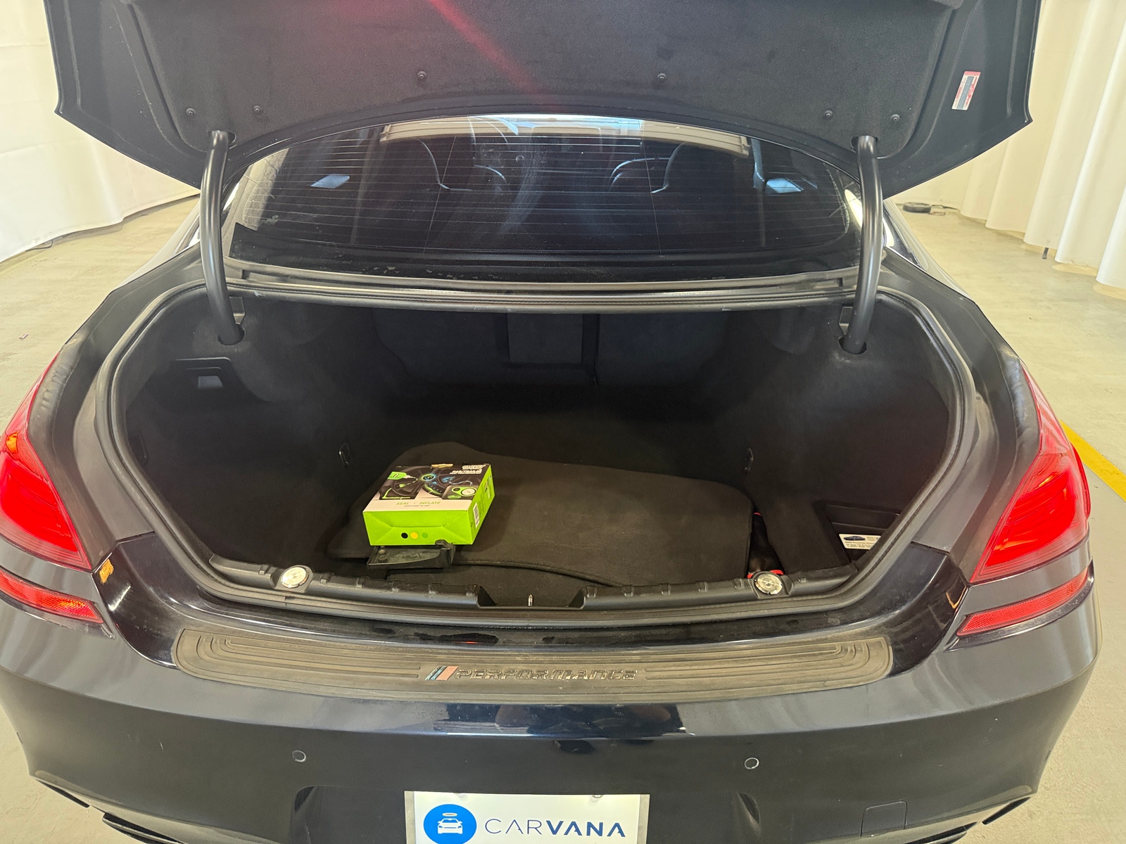 Thumbnail: 2015 BMW 6 Series - 6