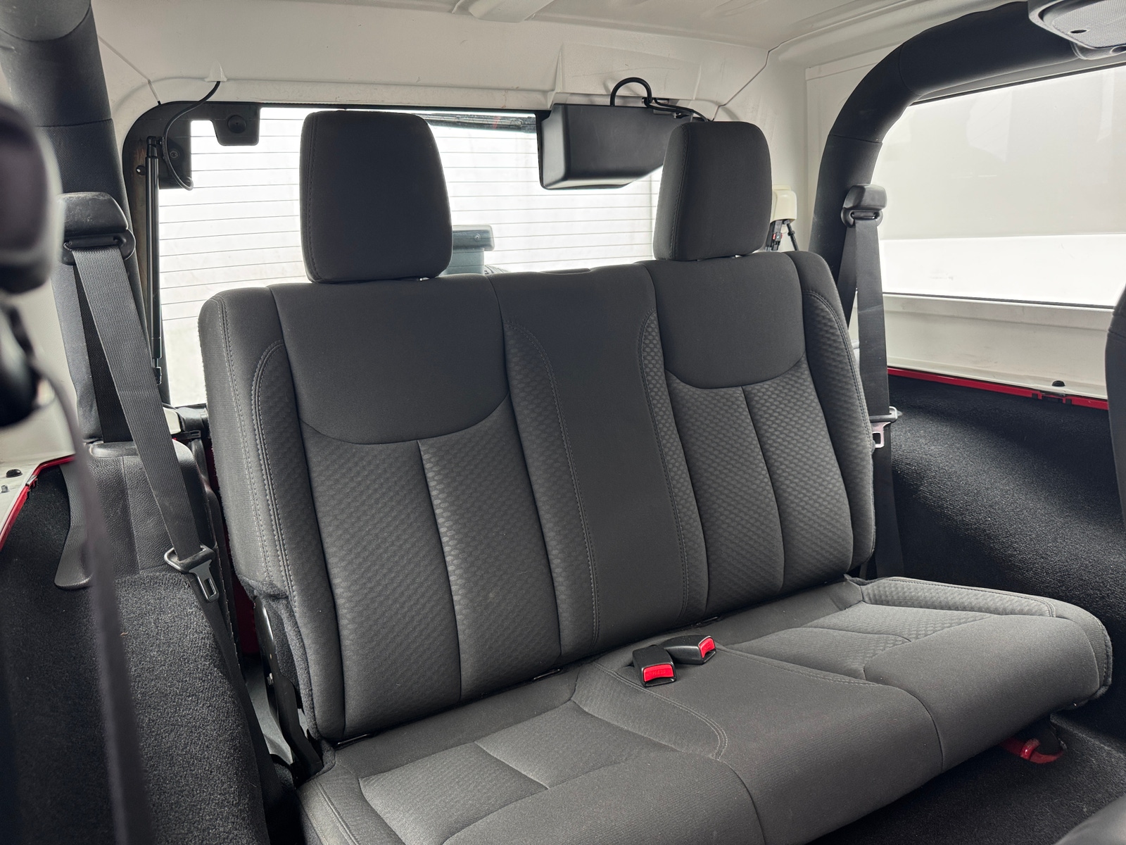 Thumbnail: 2015 Jeep Wrangler - 6