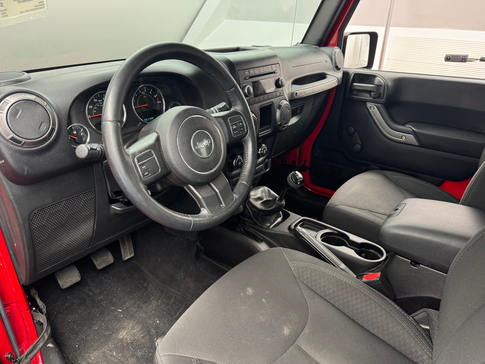 Thumbnail: 2015 Jeep Wrangler - 3