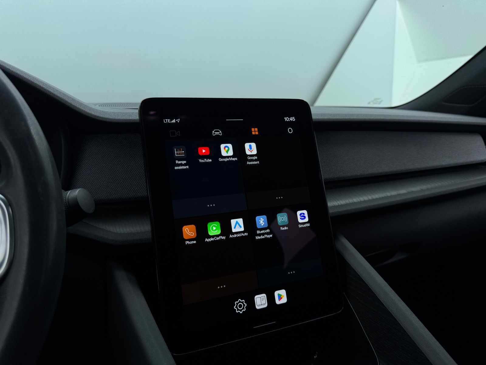 Thumbnail: 2022 Polestar 2 - 4