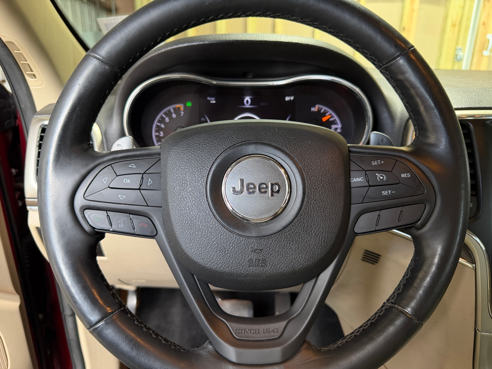 Thumbnail: 2014 Jeep Grand Cherokee - 4