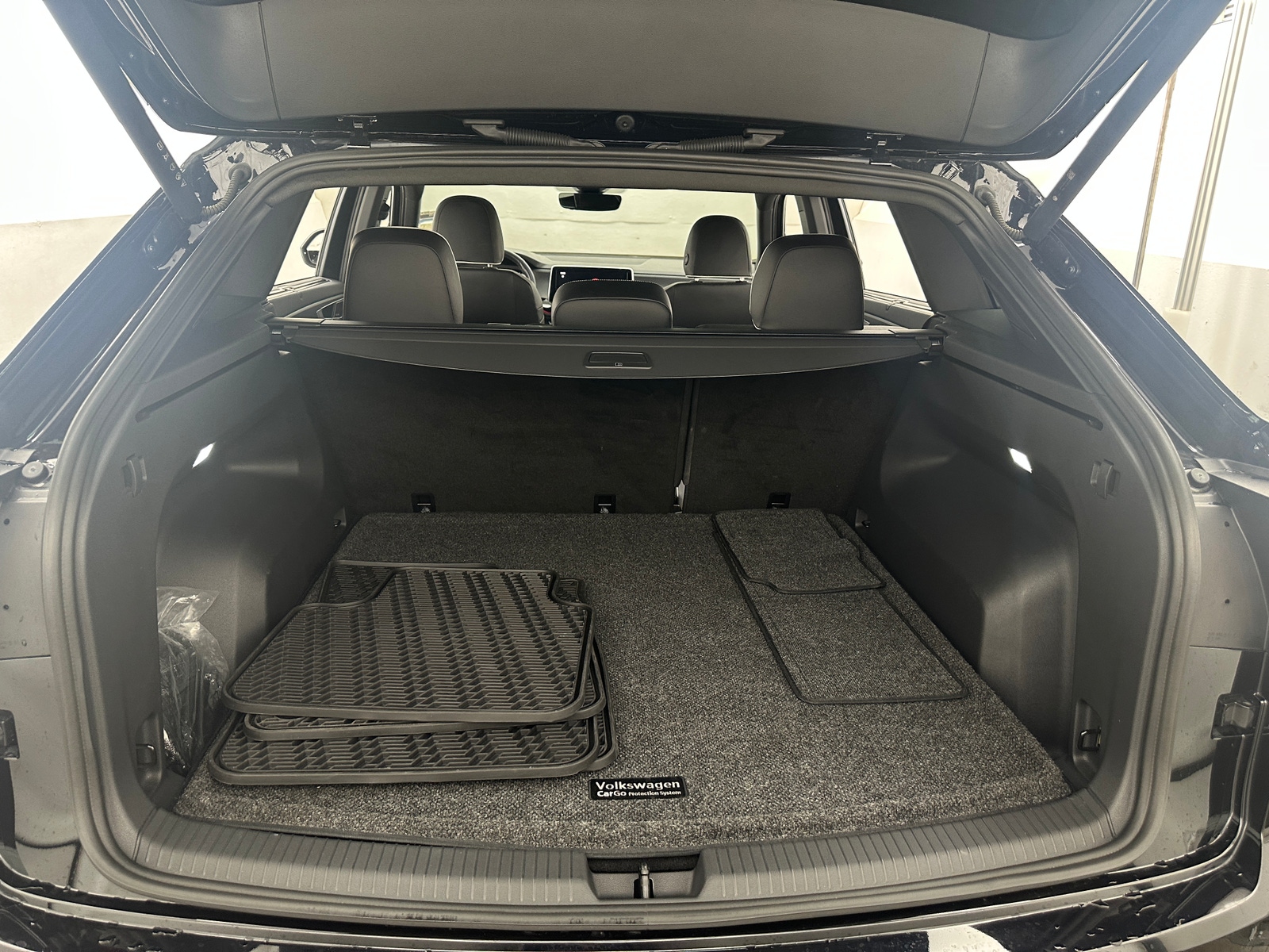 Thumbnail: 2025 Volkswagen Atlas - 6
