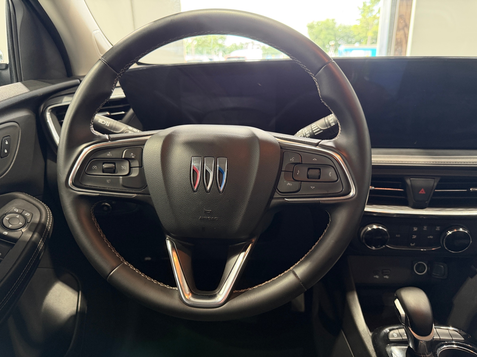 Thumbnail: 2025 Buick Encore GX - 4