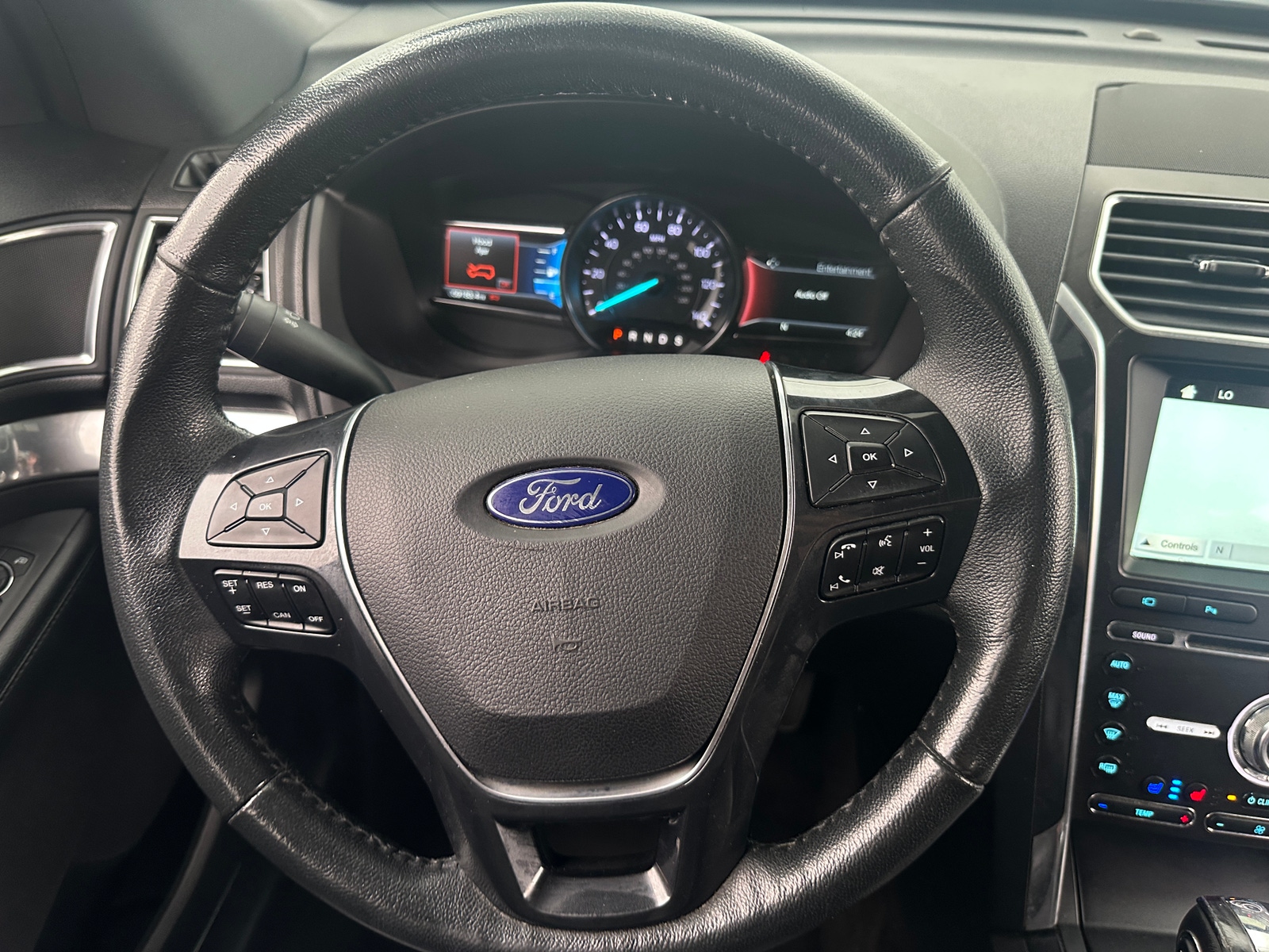 Thumbnail: 2018 Ford Explorer - 4