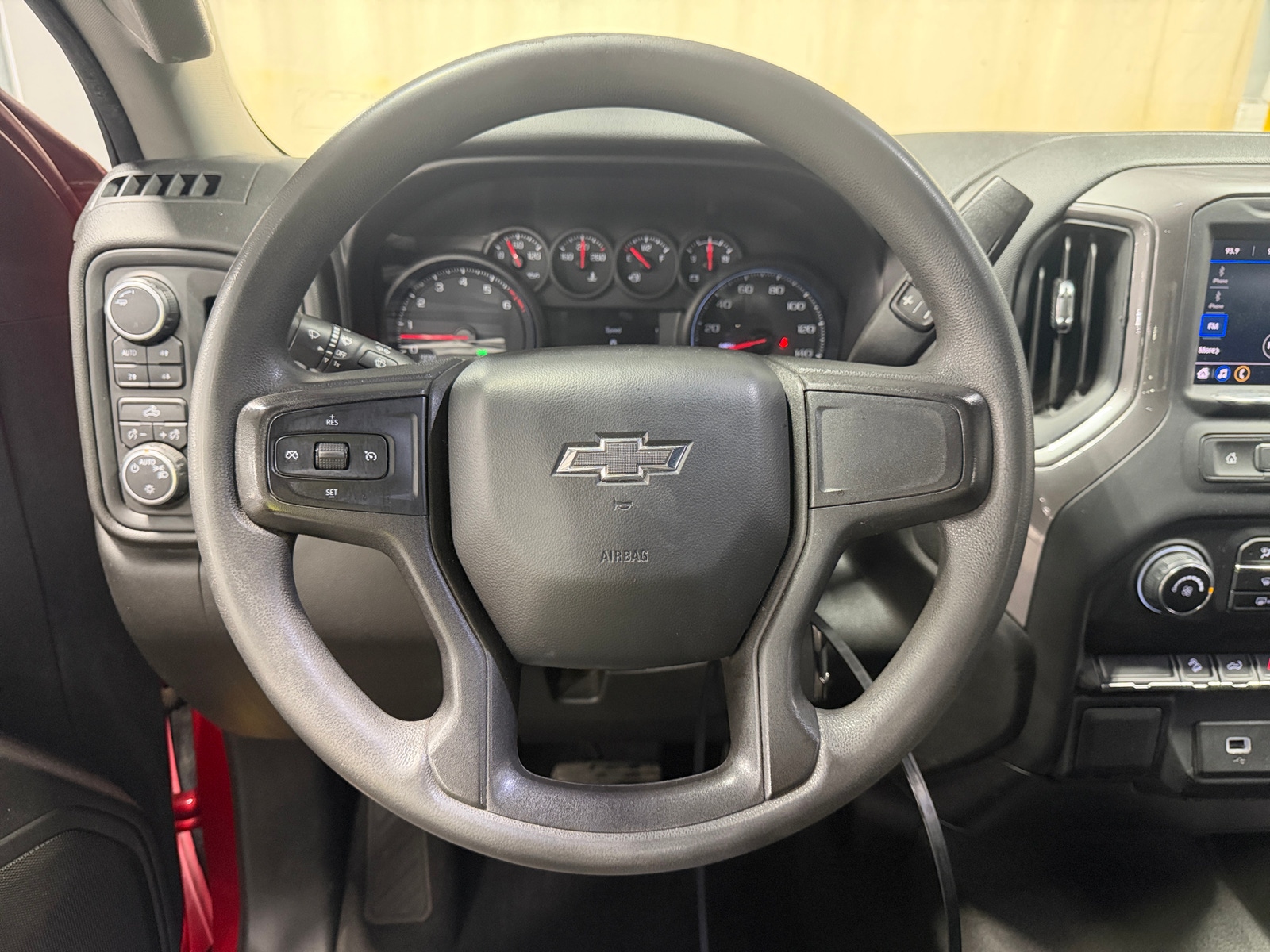 Thumbnail: 2020 Chevrolet Silverado 1500 - 5
