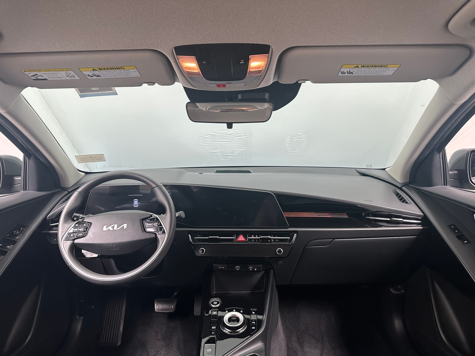 Thumbnail: 2023 Kia Niro - 3