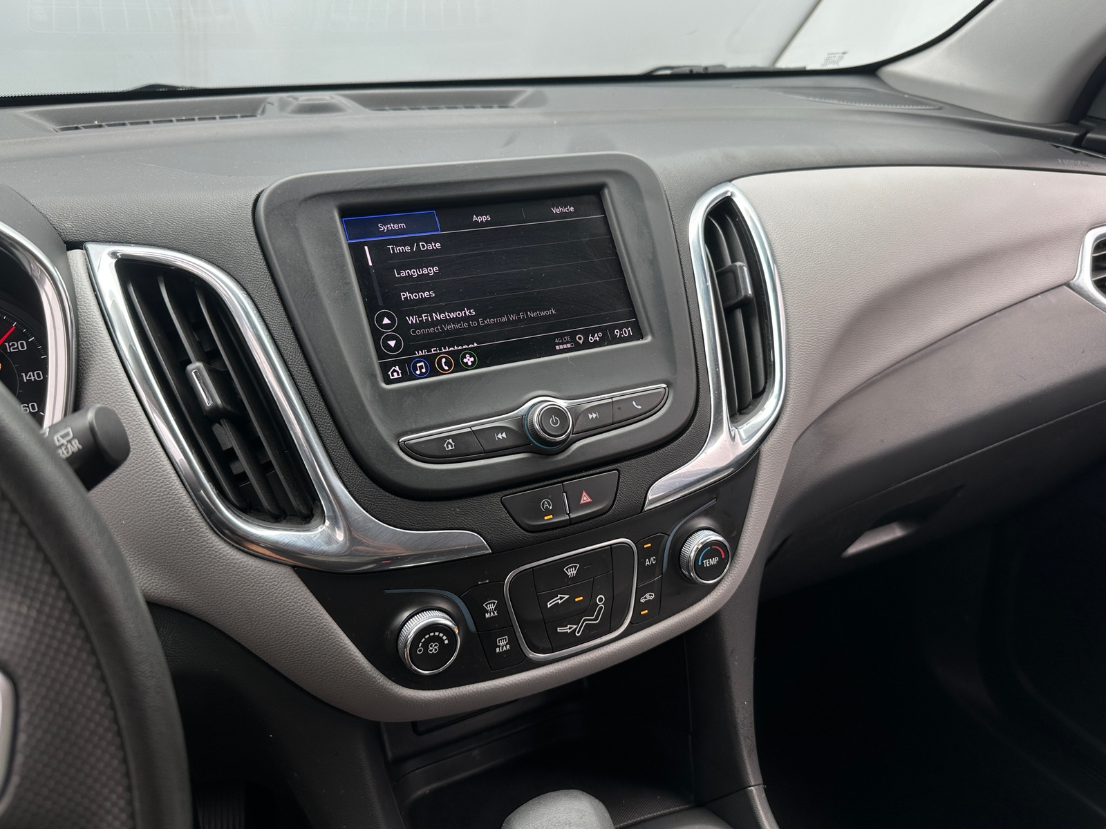 Thumbnail: 2023 Chevrolet Equinox - 4