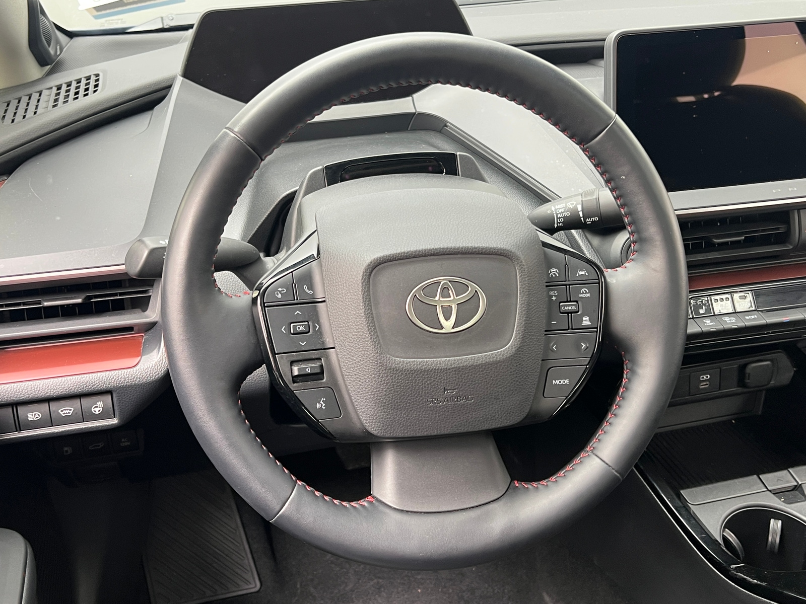 Thumbnail: 2024 Toyota Prius Prime - 4