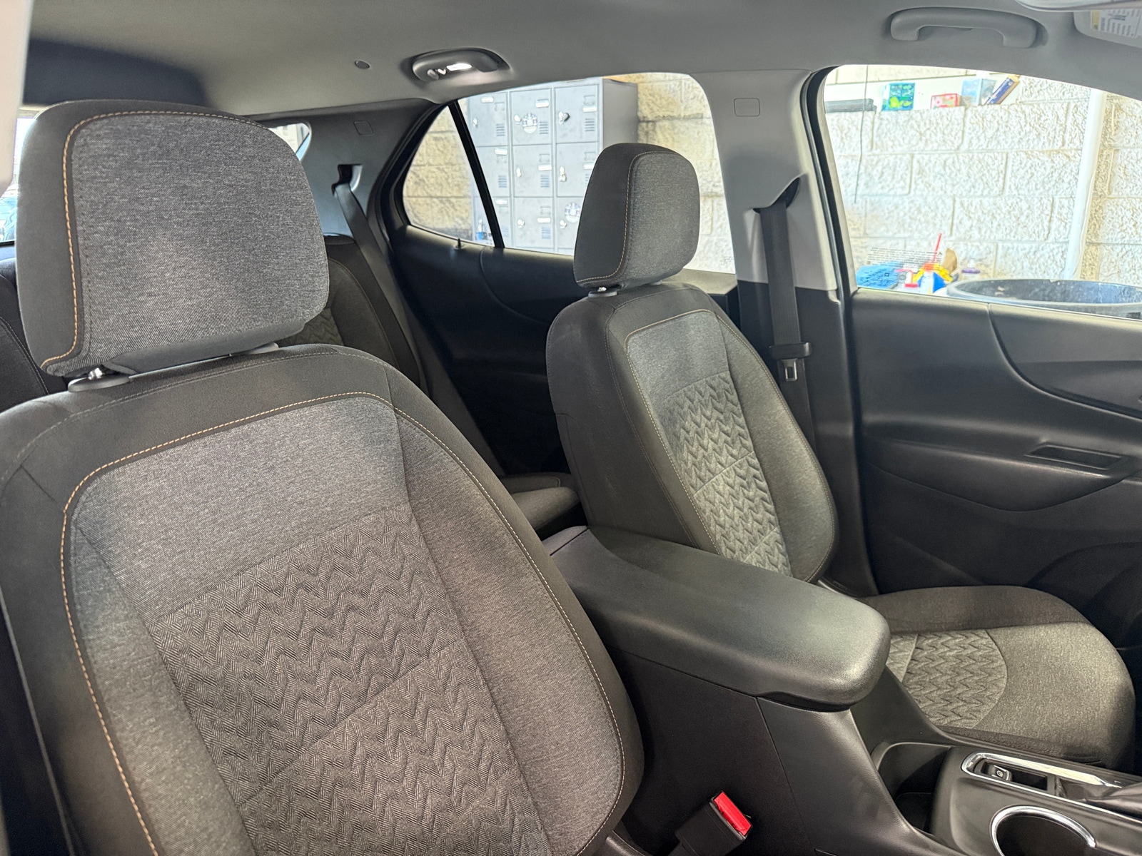 Thumbnail: 2022 Chevrolet Equinox - 2