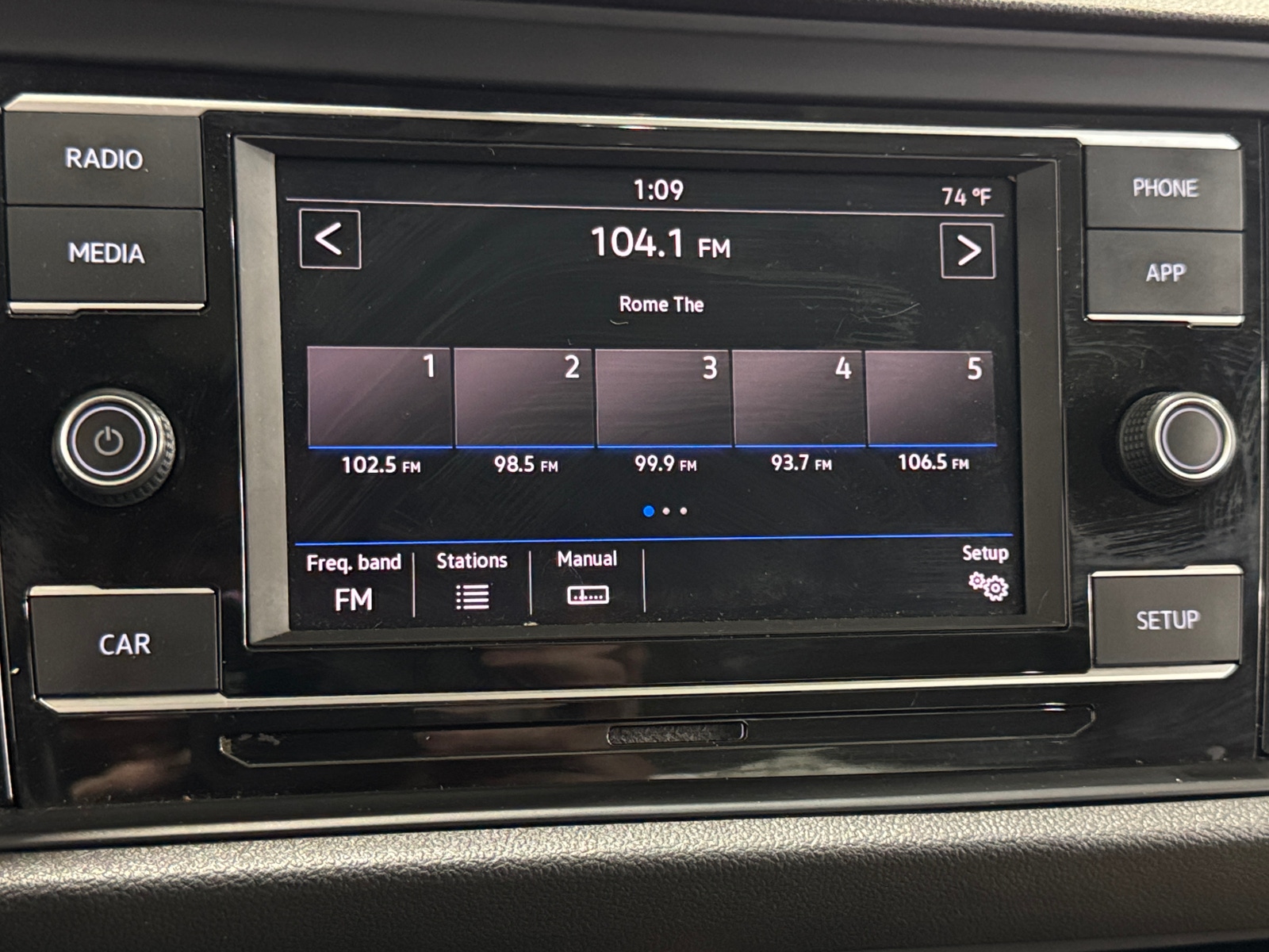 Thumbnail: 2019 Volkswagen Jetta - 3