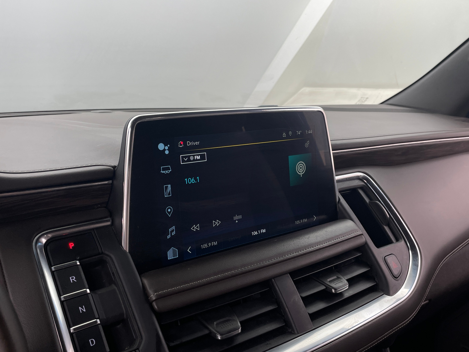 Thumbnail: 2023 Chevrolet Suburban - 3