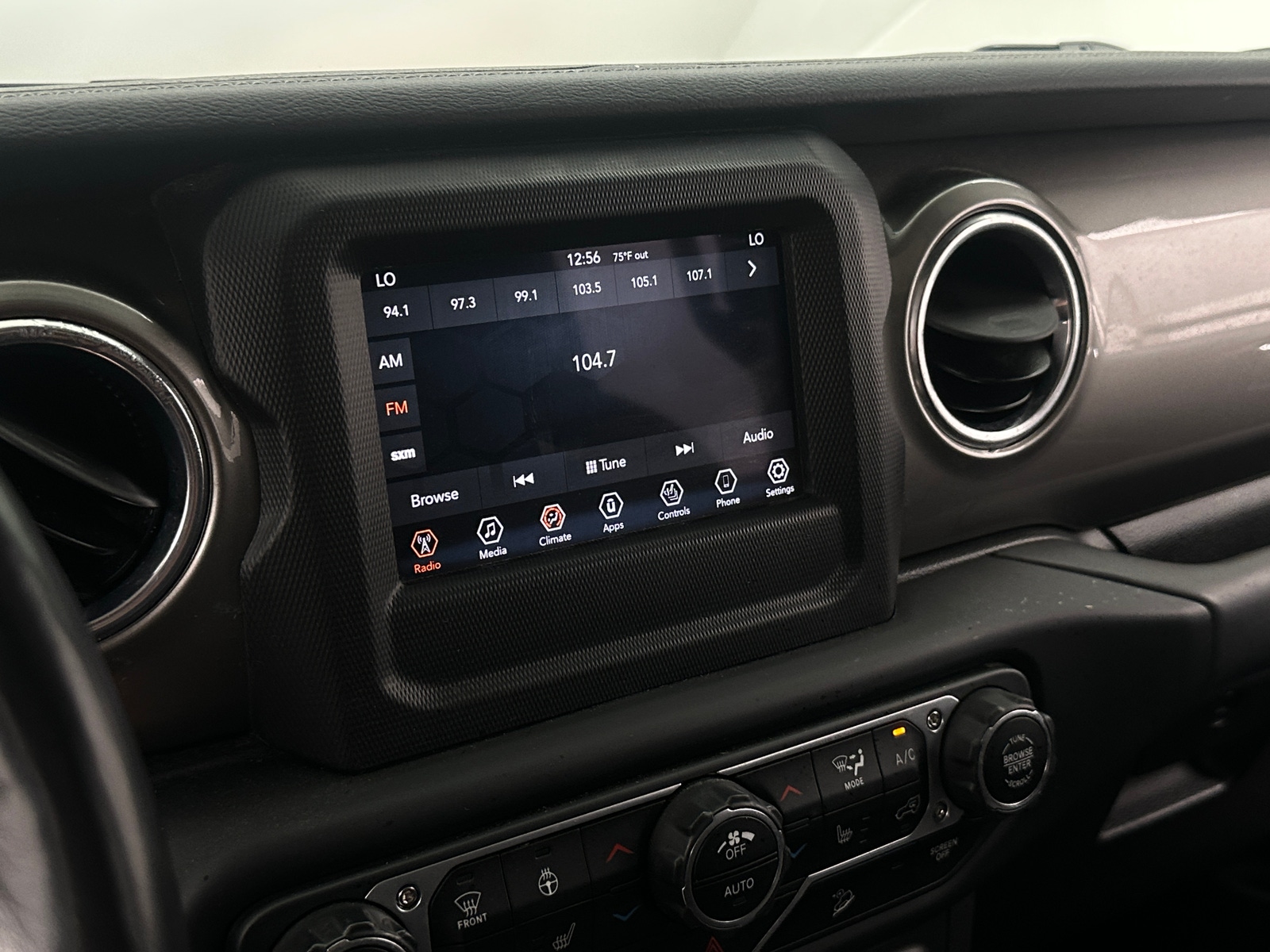 Thumbnail: 2018 Jeep Wrangler - 4