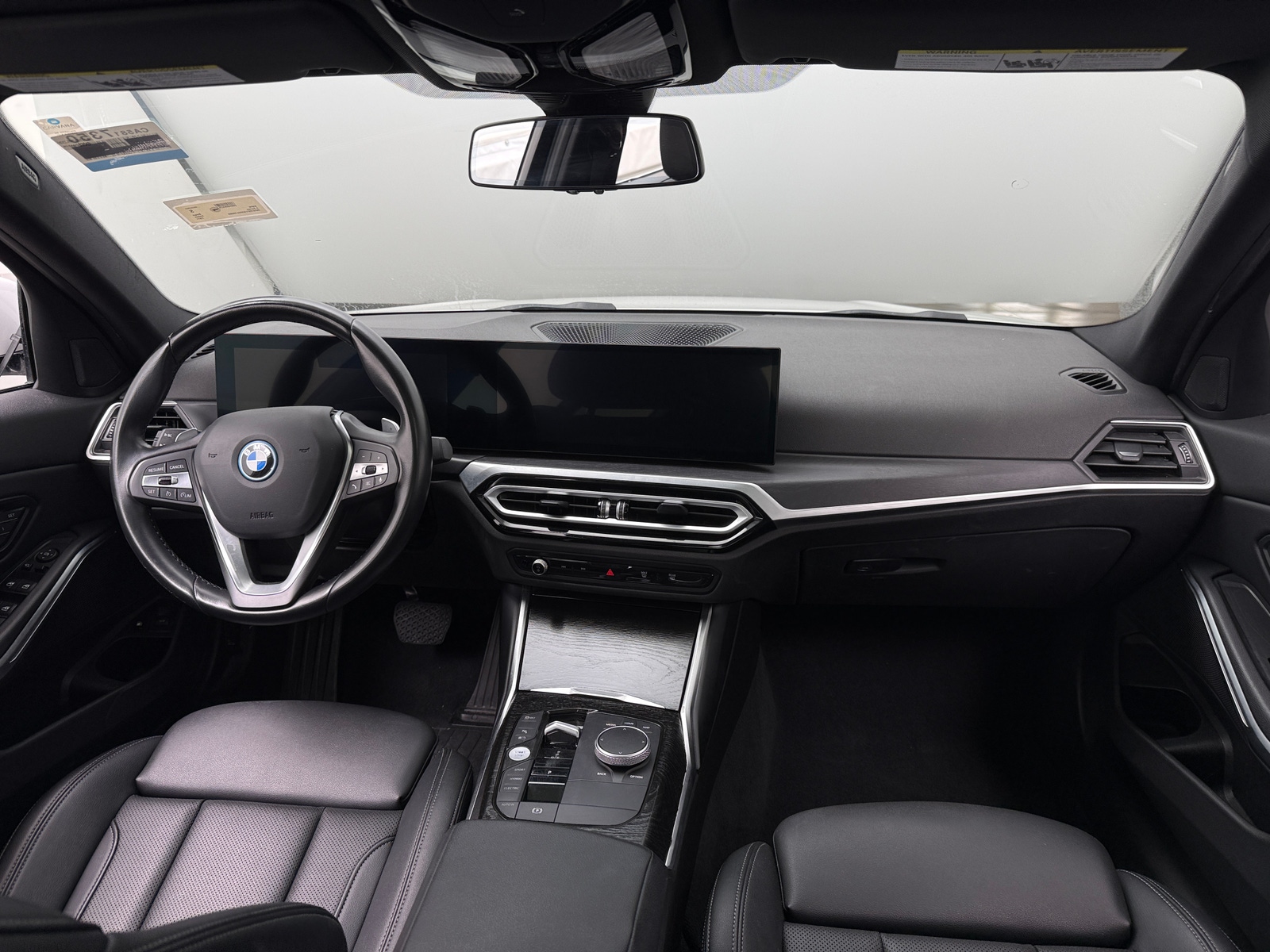 Thumbnail: 2024 BMW 3 Series - 2