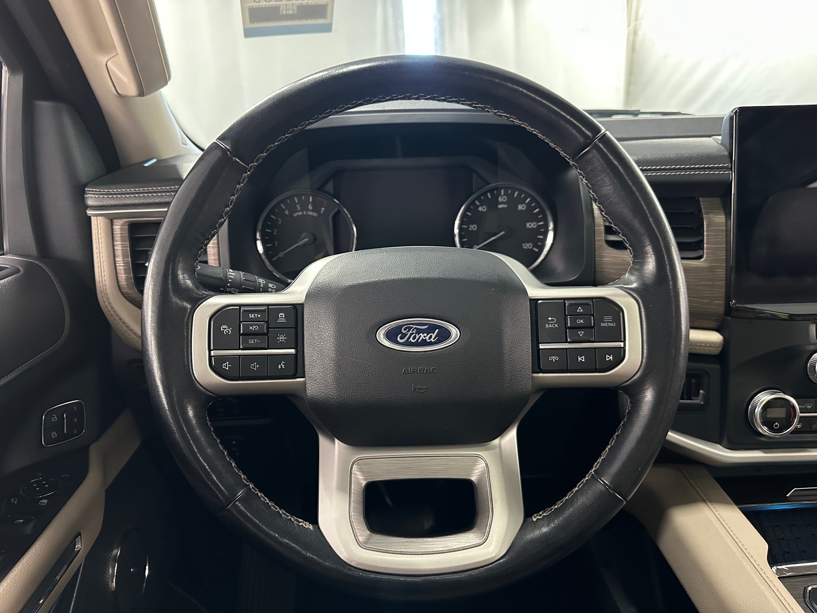 Thumbnail: 2023 Ford Expedition - 4
