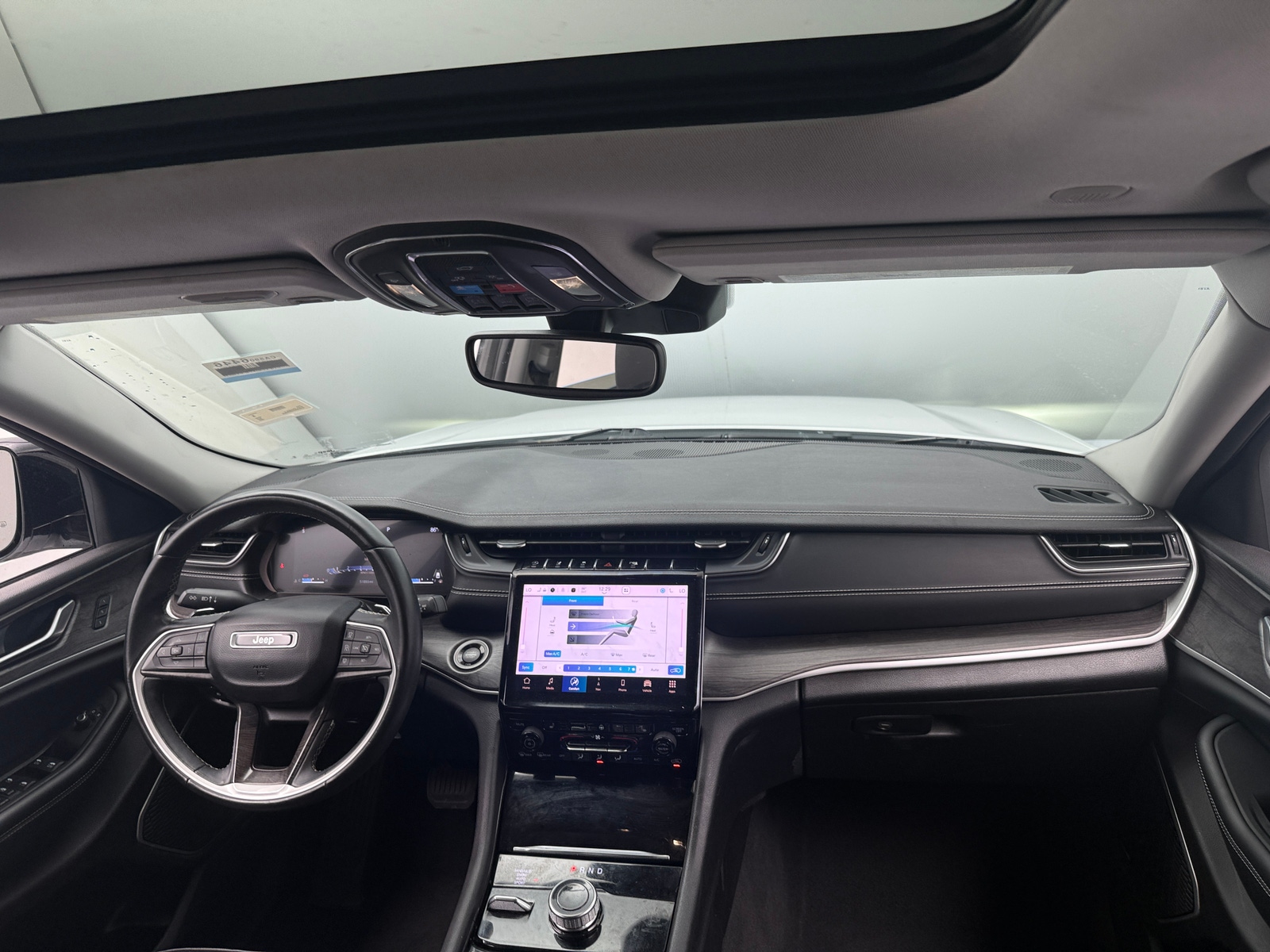 Thumbnail: 2022 Jeep Grand Cherokee L - 2