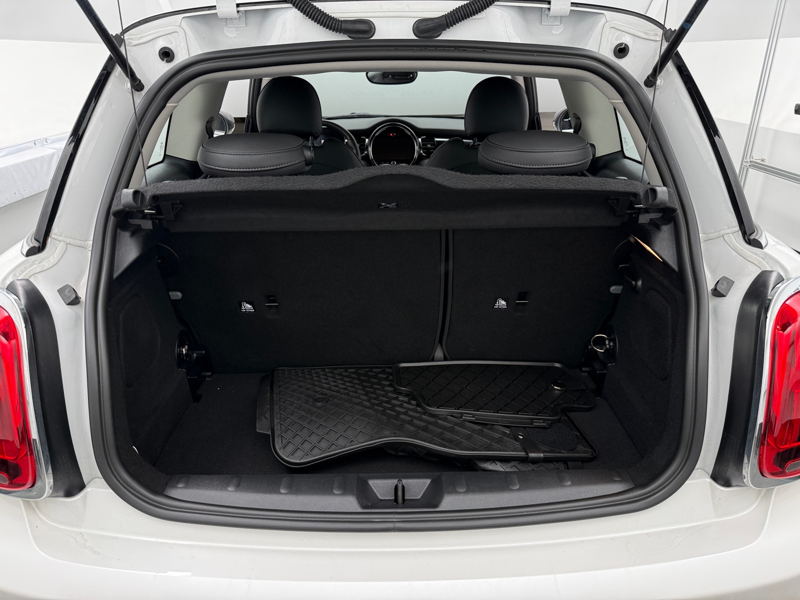 Thumbnail: 2024 MINI Cooper Hardtop - 6