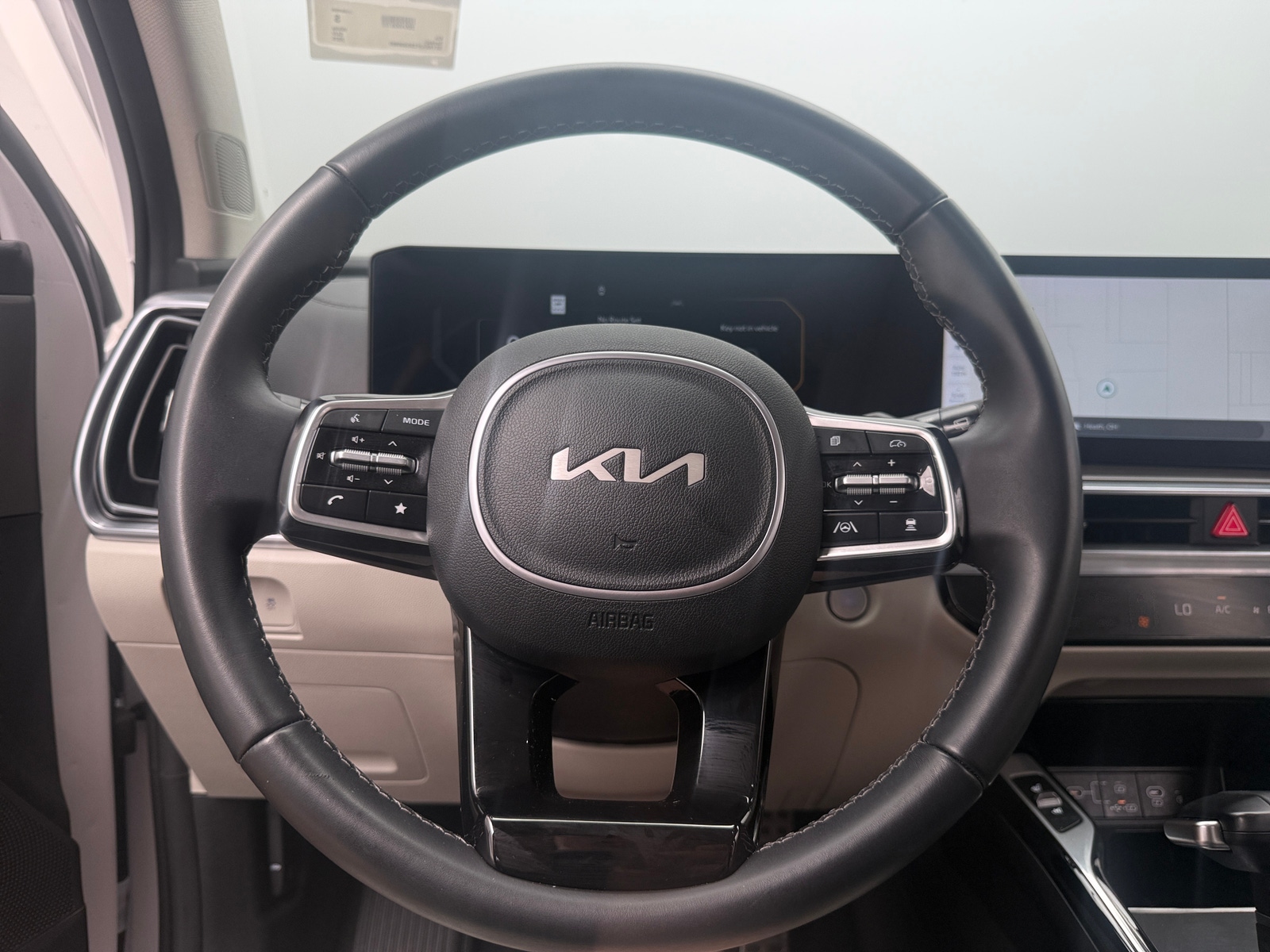 Thumbnail: 2025 Kia Sorento - 4