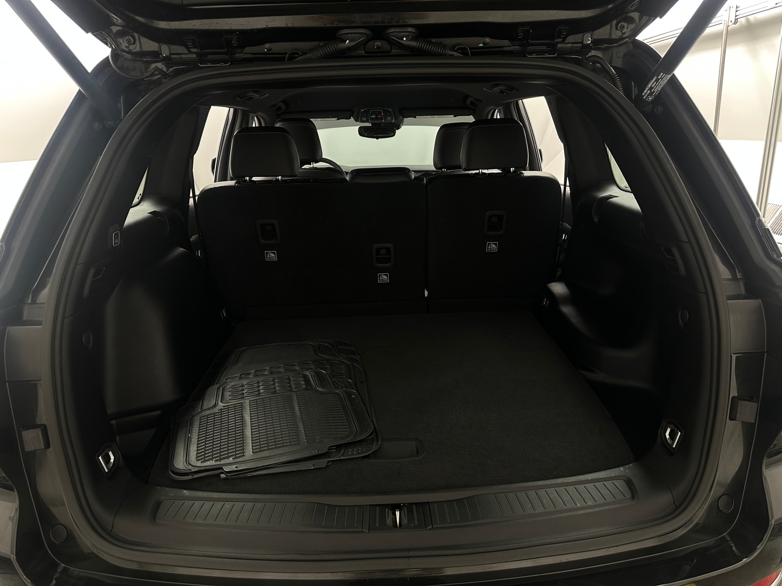 Thumbnail: 2024 Jeep Grand Cherokee - 6