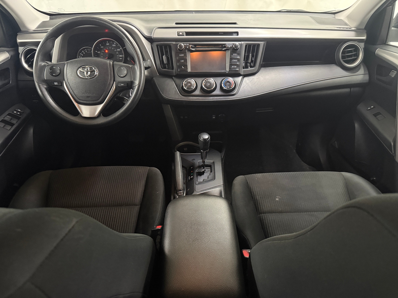 Thumbnail: 2016 Toyota RAV4 - 3
