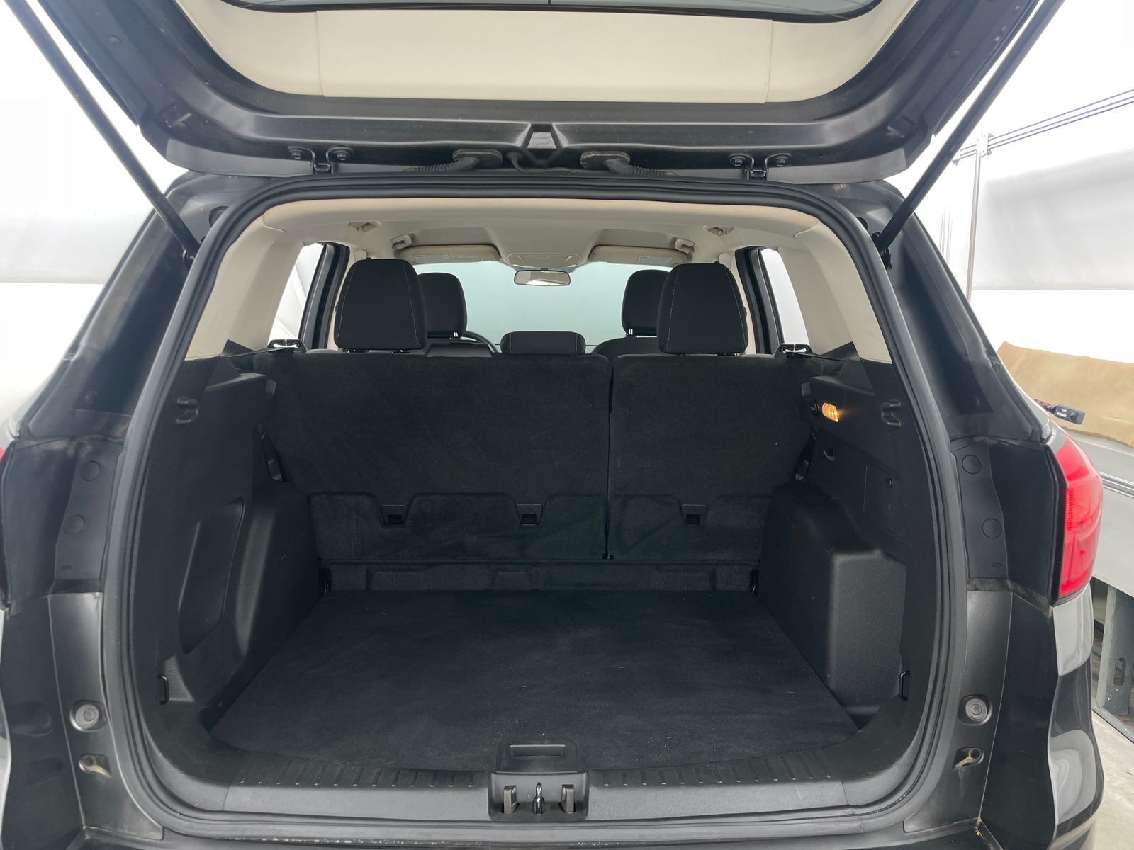 Thumbnail: 2019 Ford Escape - 7