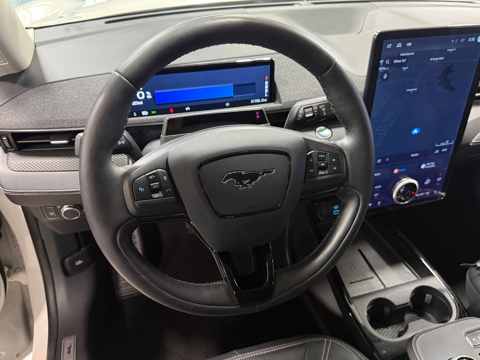 Thumbnail: 2022 Ford Mustang Mach-E - 4