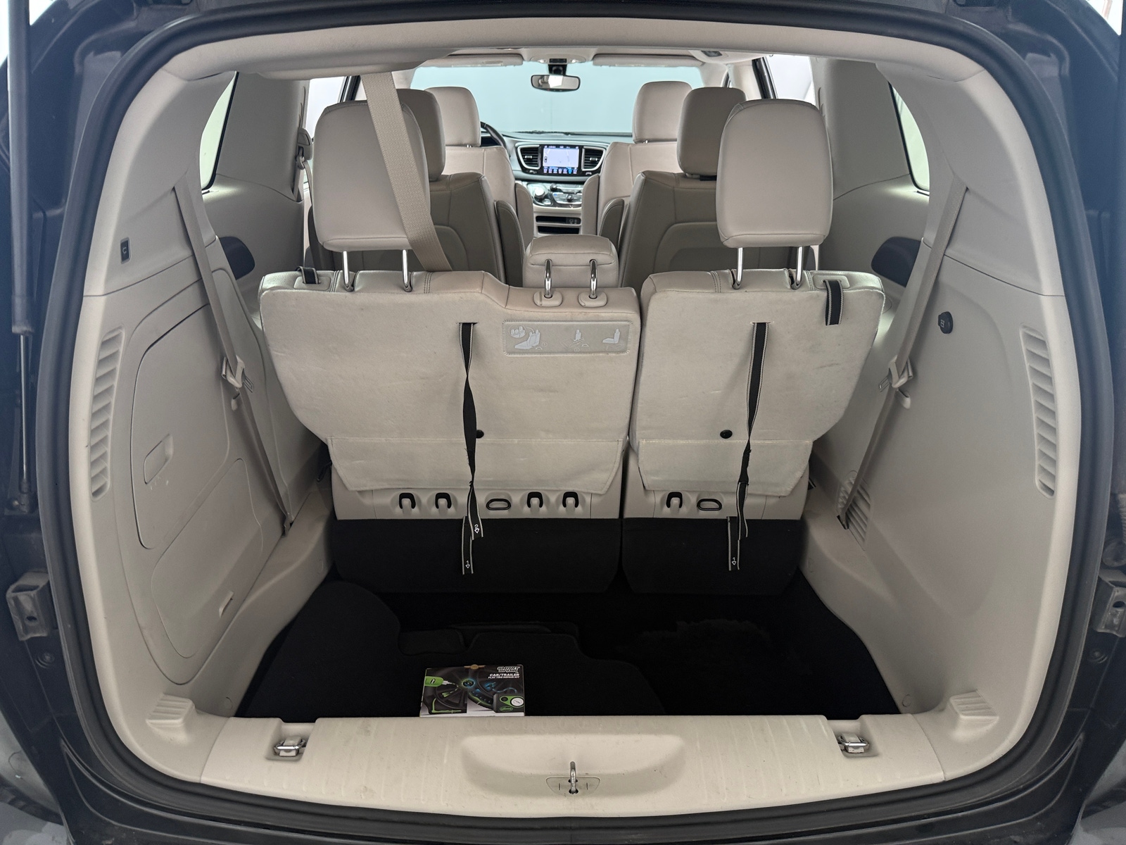 Thumbnail: 2019 Chrysler Pacifica - 6